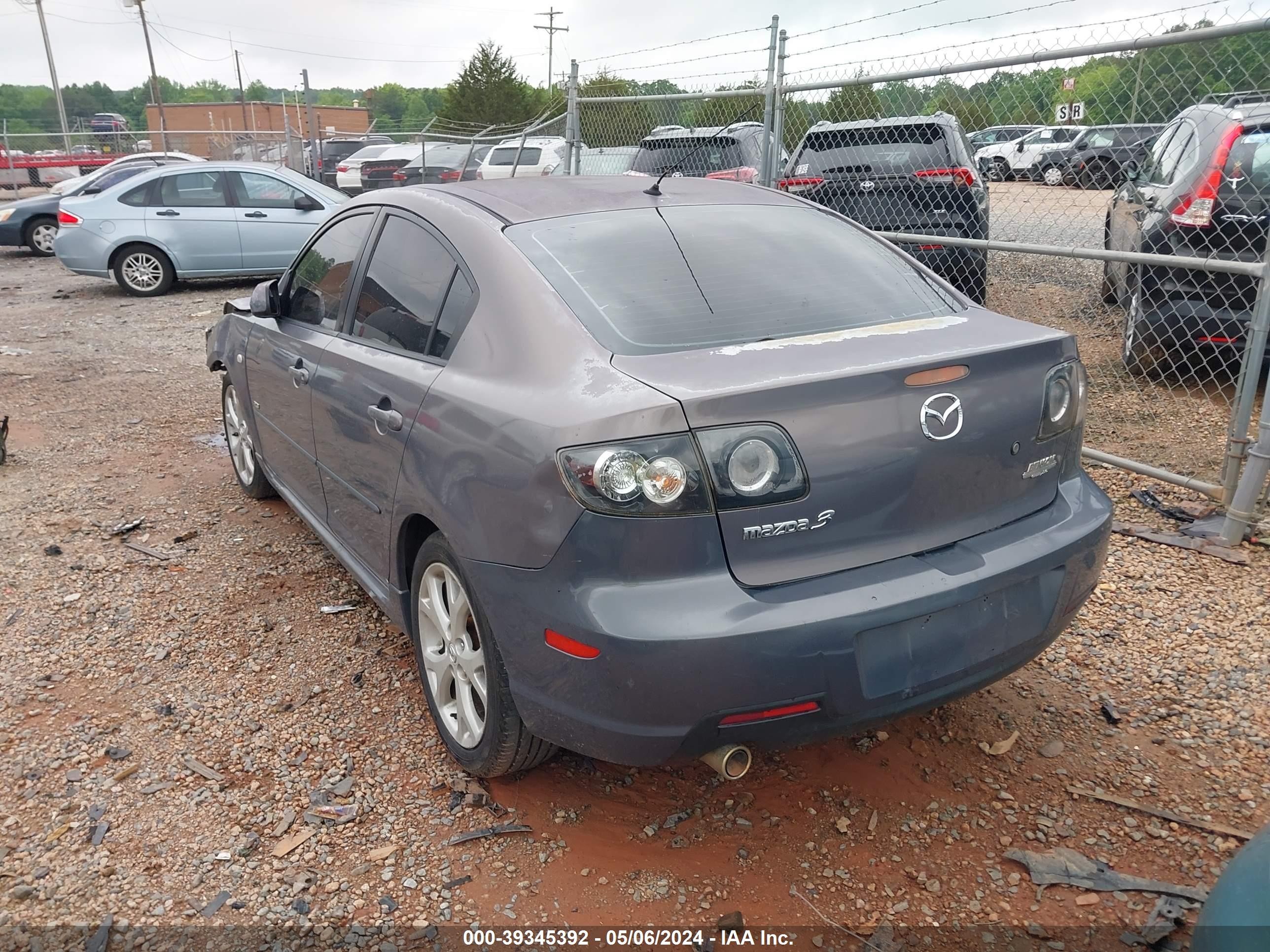 Photo 2 VIN: JM1BK323581133600 - MAZDA 3 