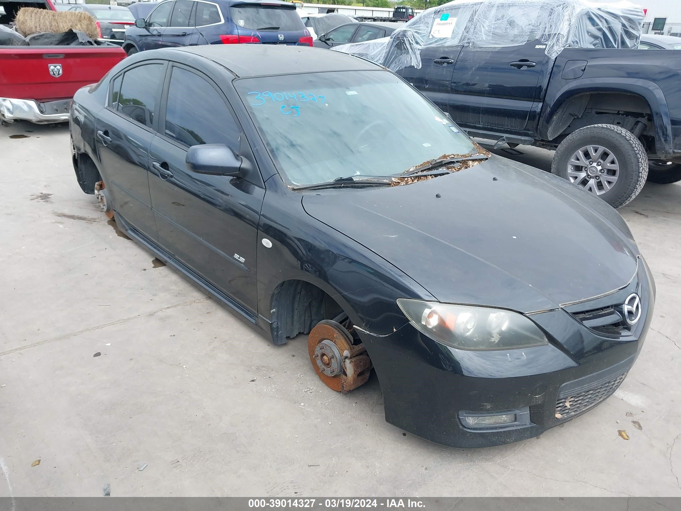 Photo 0 VIN: JM1BK323581840325 - MAZDA 3 