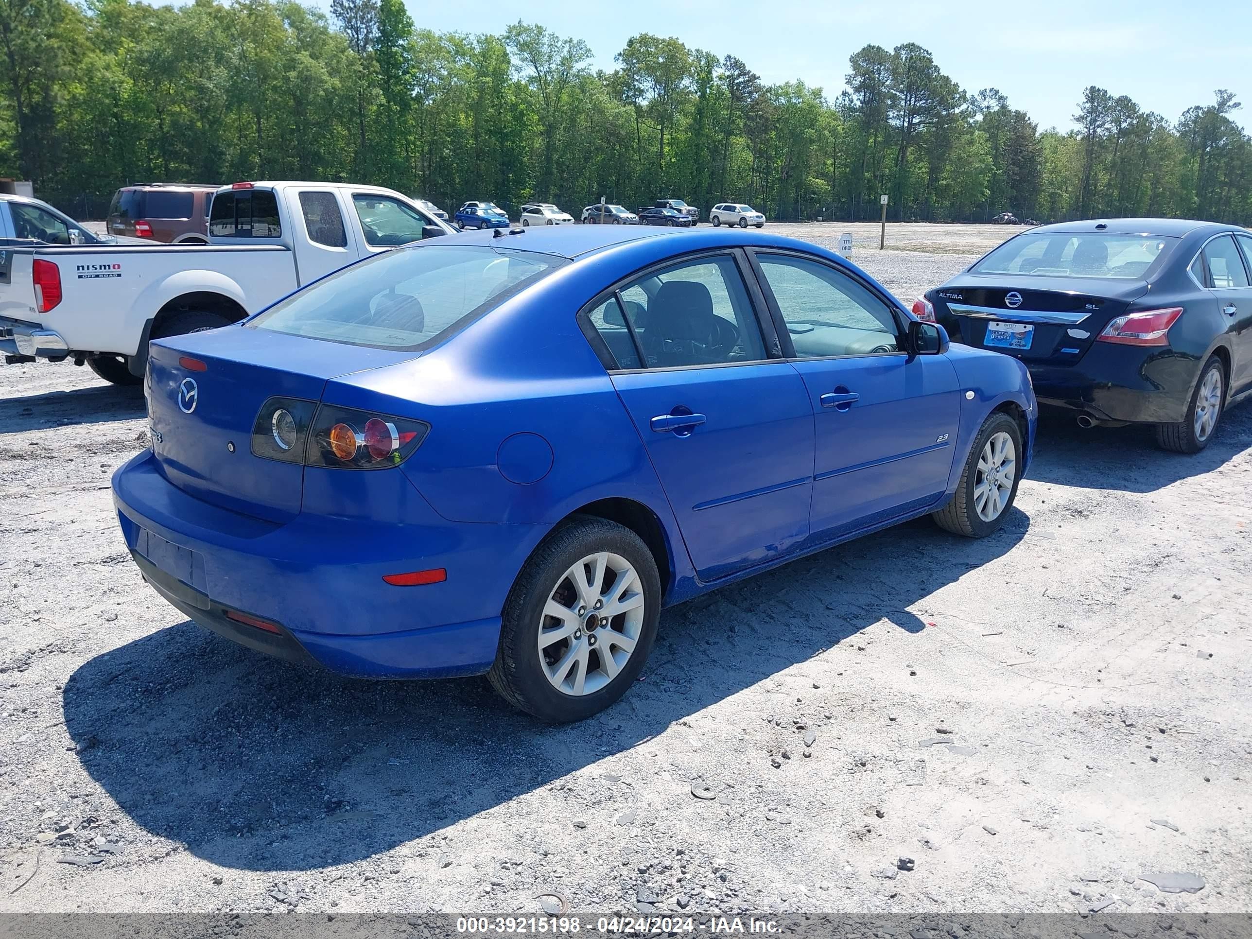 Photo 3 VIN: JM1BK323661415886 - MAZDA 3 