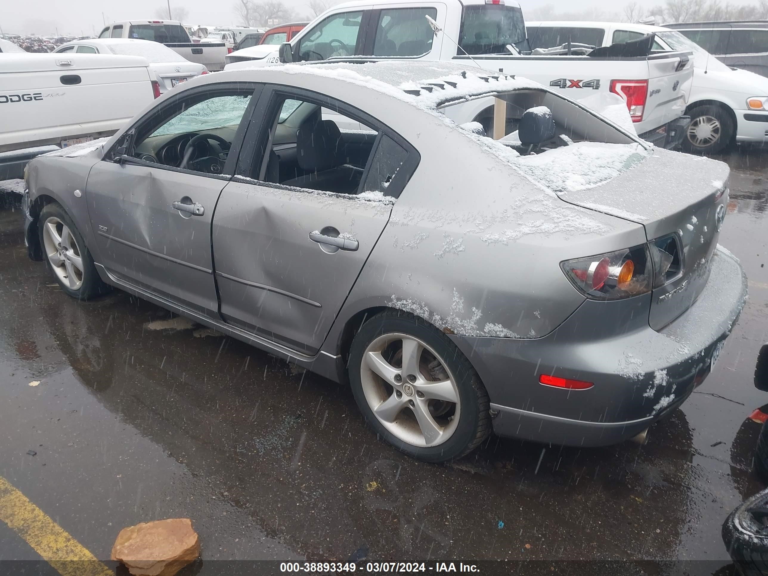 Photo 2 VIN: JM1BK323761475630 - MAZDA 3 