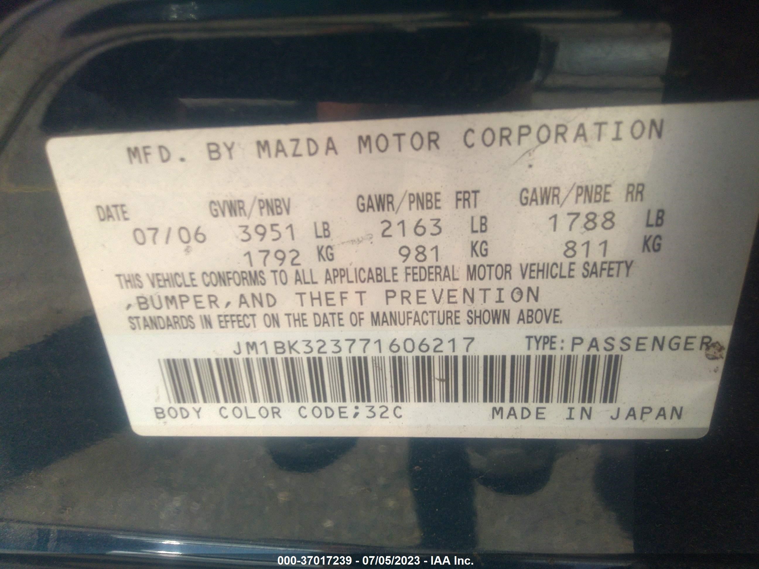 Photo 8 VIN: JM1BK323771606217 - MAZDA 3 