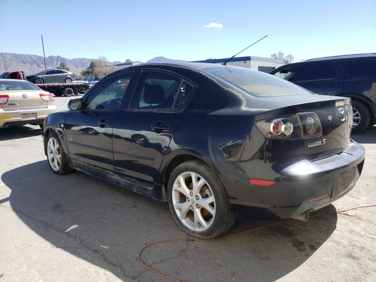 Photo 1 VIN: JM1BK323871668127 - MAZDA 3 