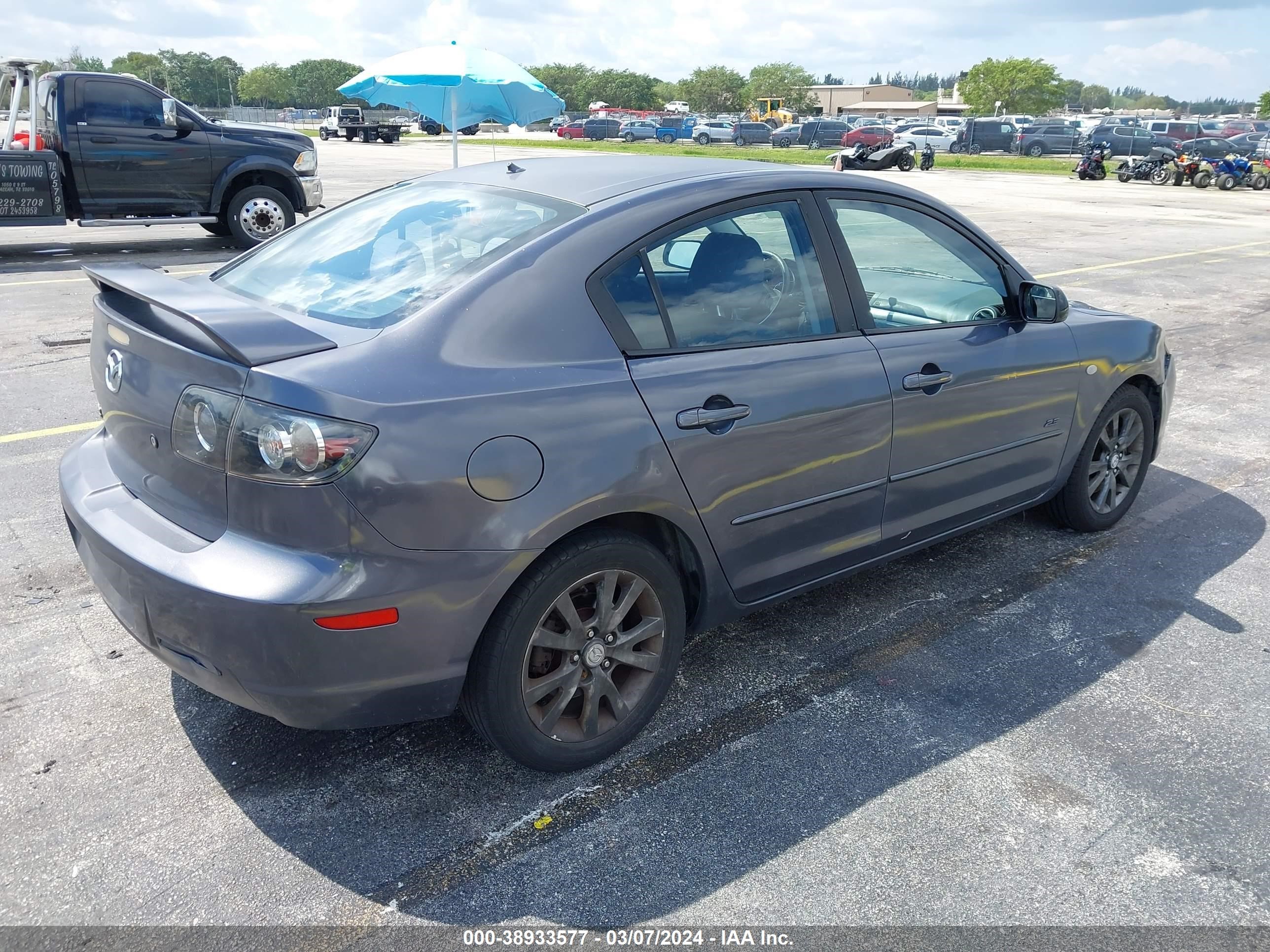 Photo 3 VIN: JM1BK323971663079 - MAZDA 3 