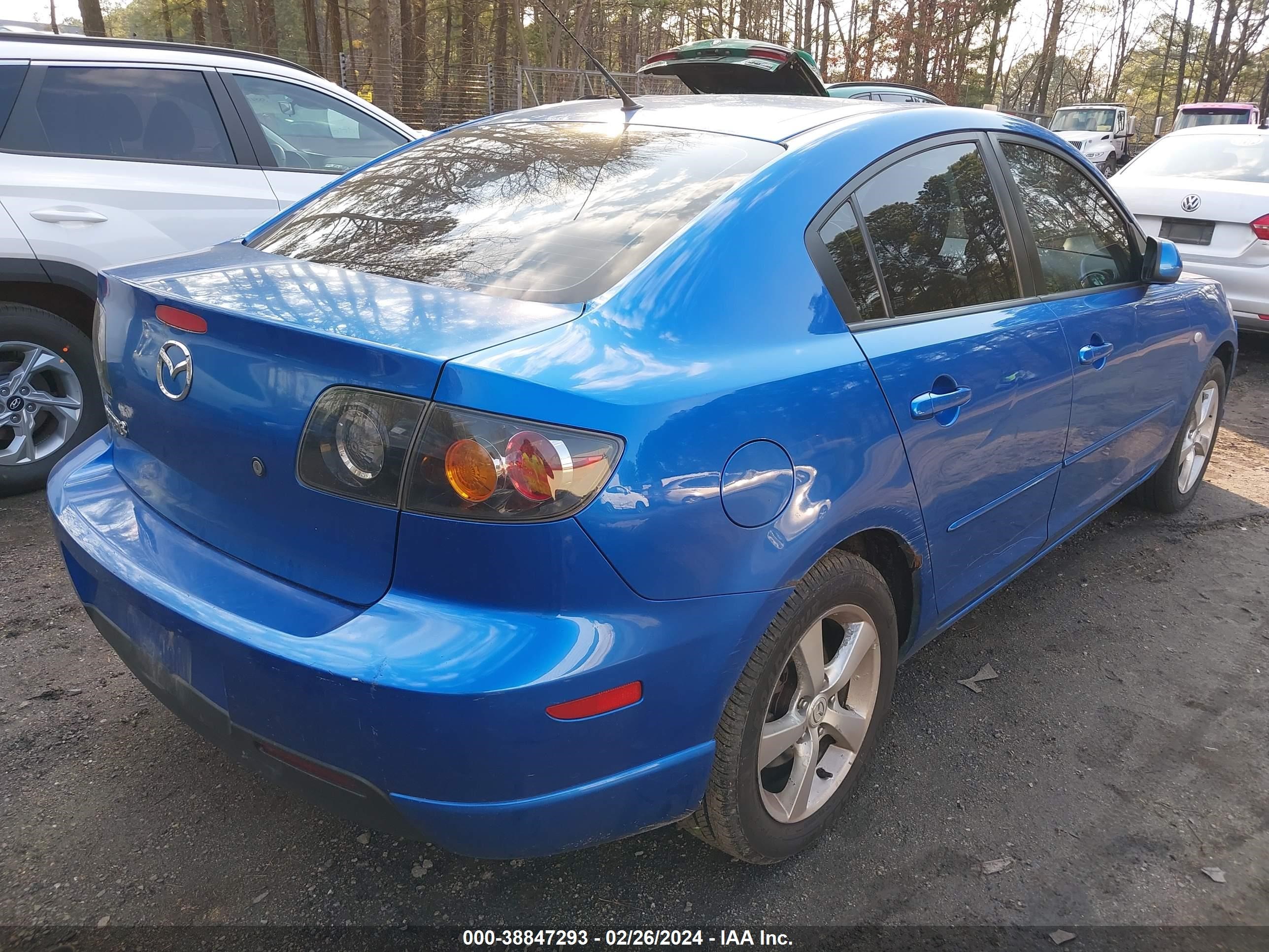 Photo 3 VIN: JM1BK323X41103468 - MAZDA 3 