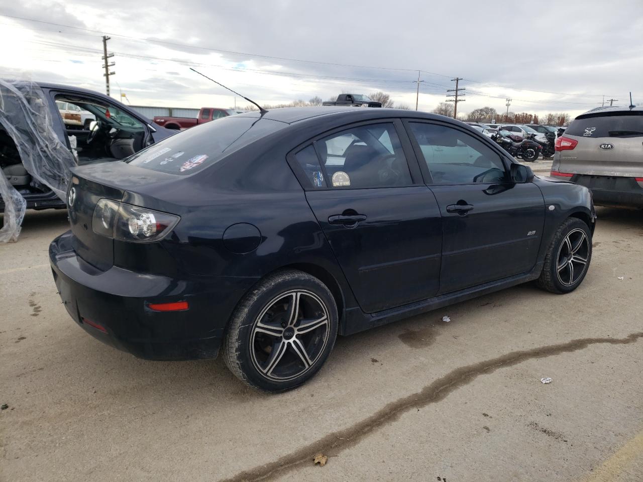 Photo 2 VIN: JM1BK323X71726495 - MAZDA 3 