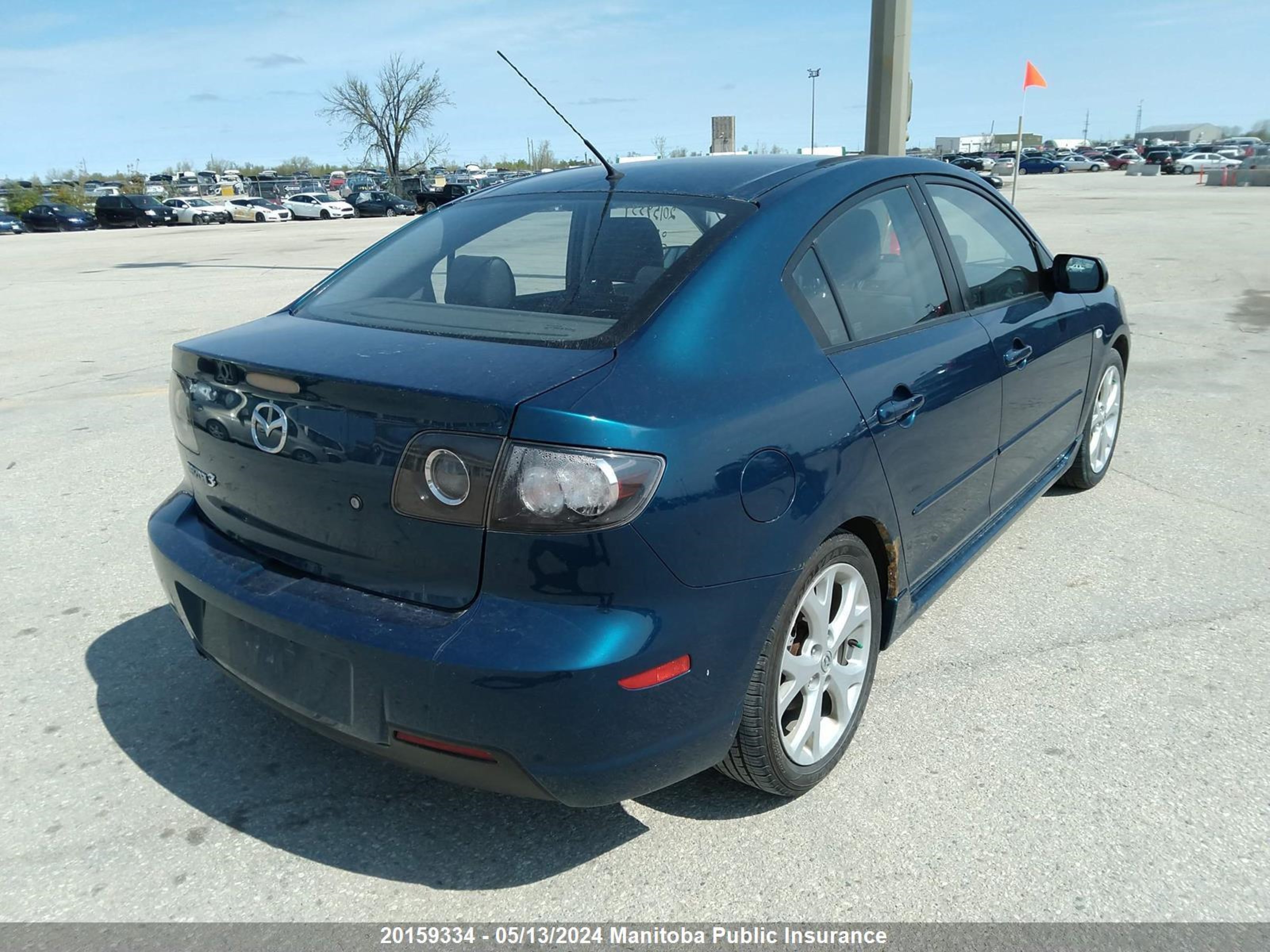 Photo 3 VIN: JM1BK323X81801231 - MAZDA 3 