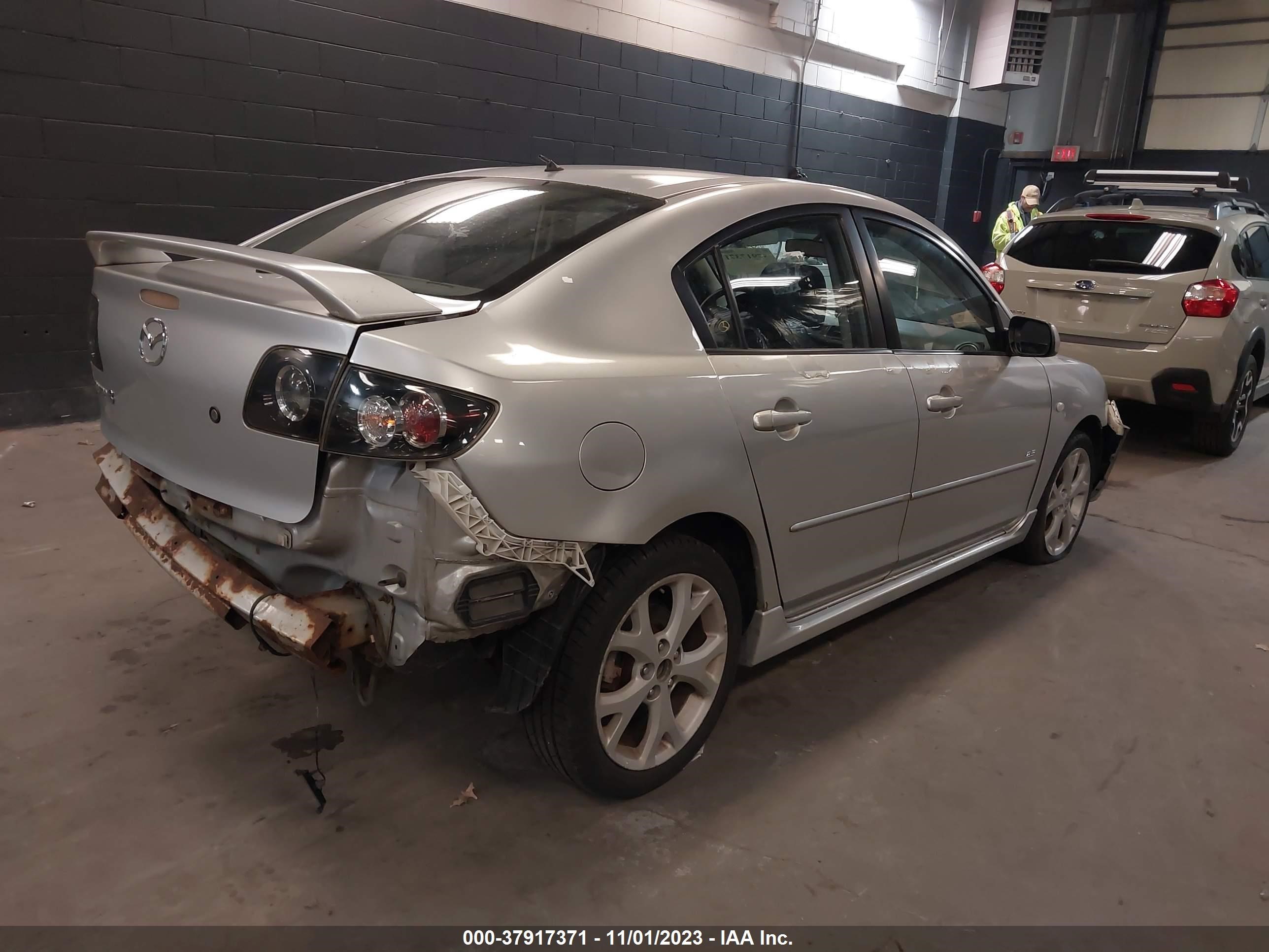 Photo 3 VIN: JM1BK324081788319 - MAZDA 3 