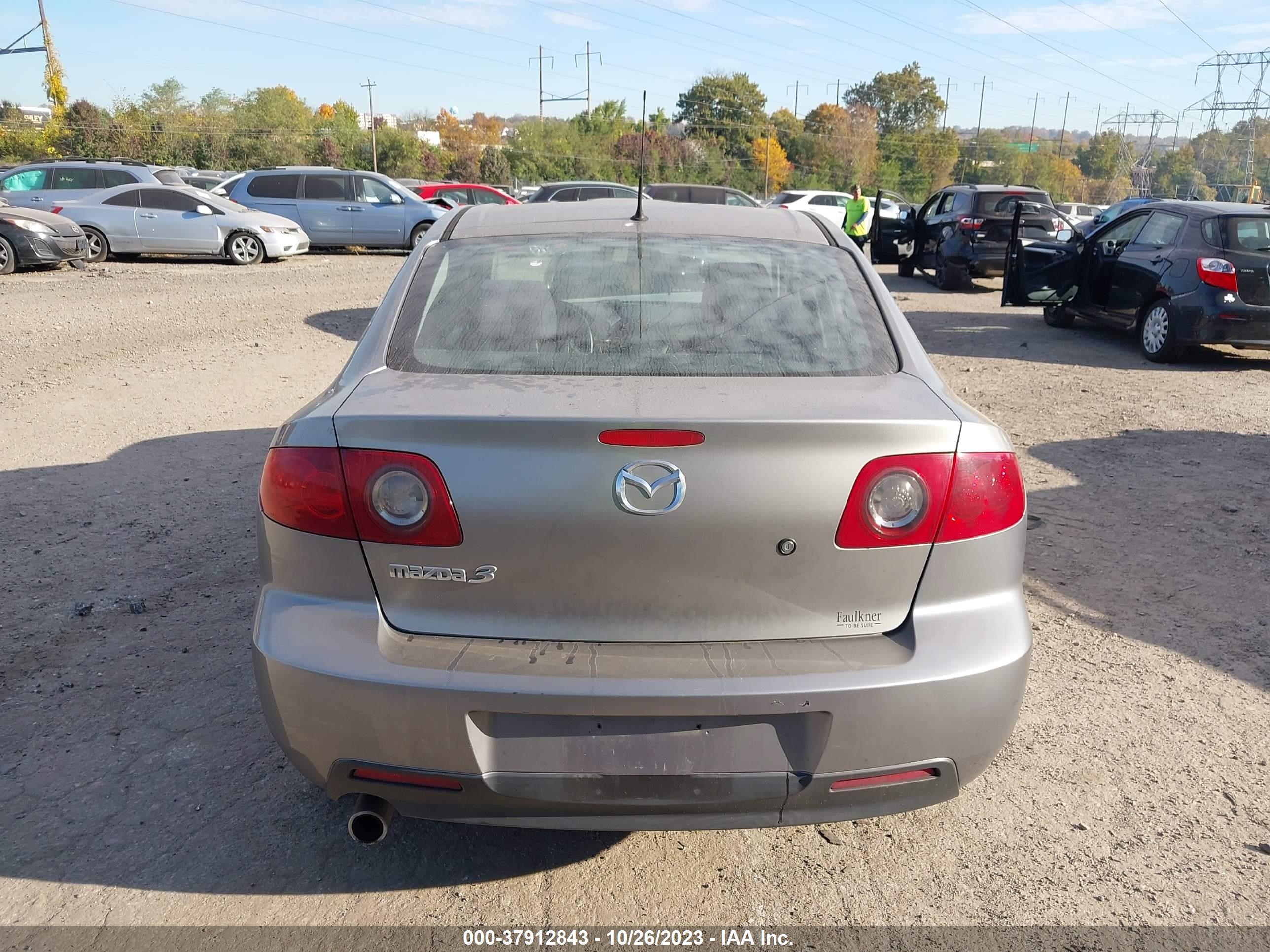 Photo 15 VIN: JM1BK32F061457304 - MAZDA 3 