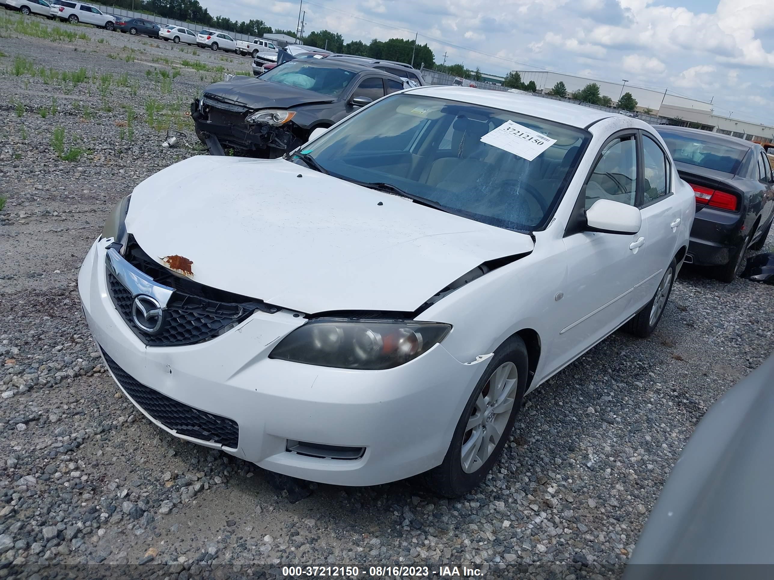 Photo 1 VIN: JM1BK32F071689712 - MAZDA 3 