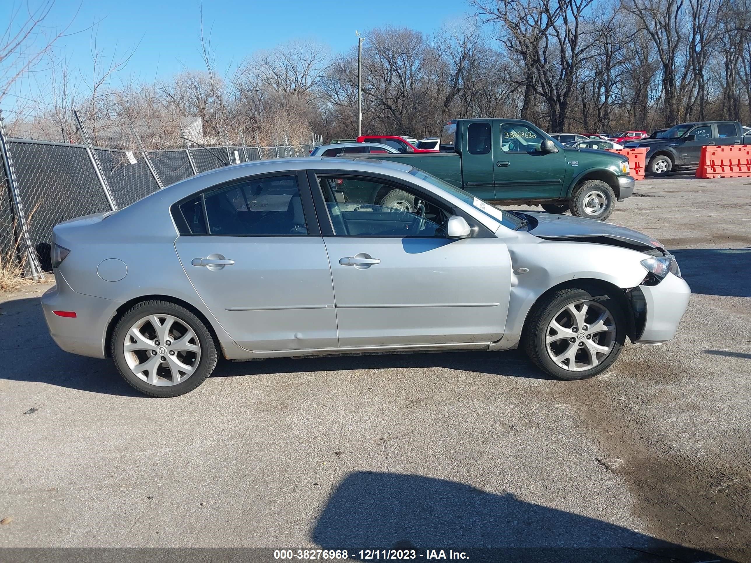 Photo 12 VIN: JM1BK32F091191870 - MAZDA 3 