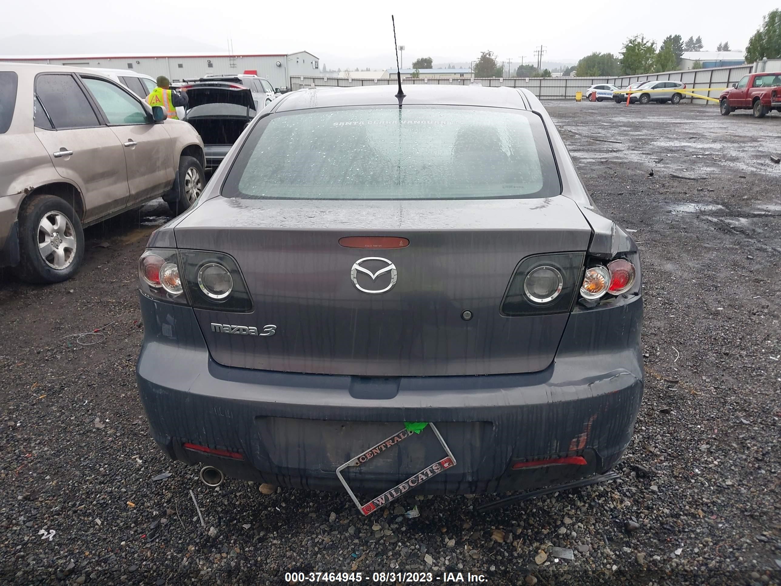 Photo 15 VIN: JM1BK32F181143664 - MAZDA 3 