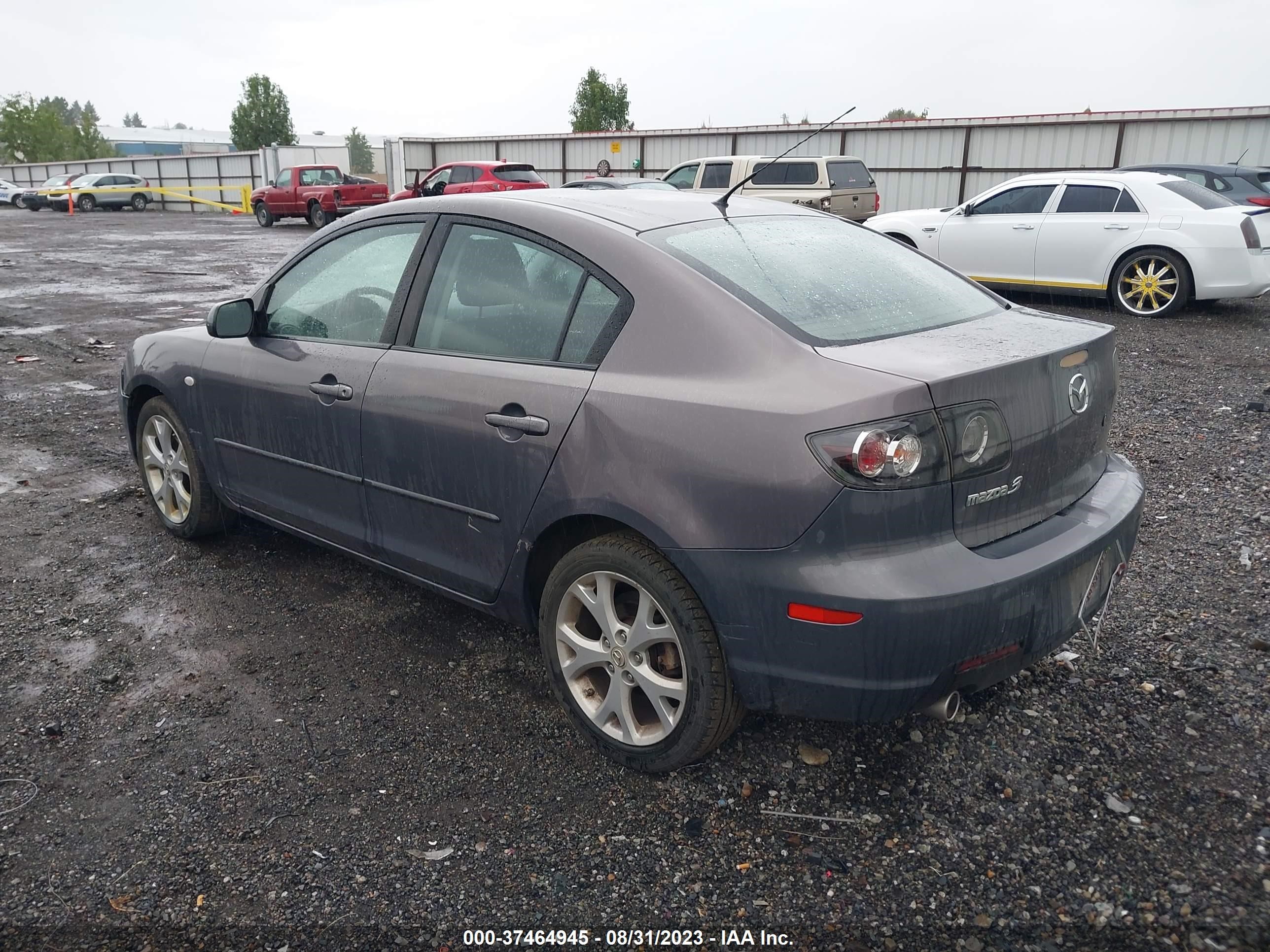 Photo 2 VIN: JM1BK32F181143664 - MAZDA 3 