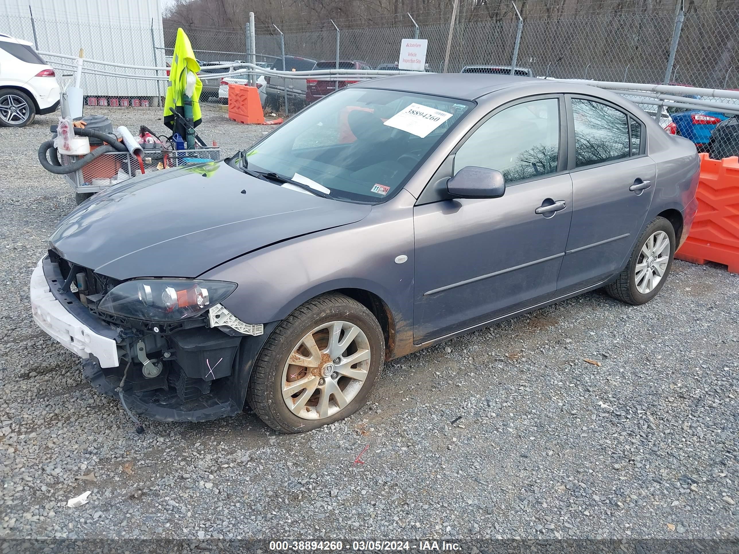 Photo 2 VIN: JM1BK32F181825489 - MAZDA 3 