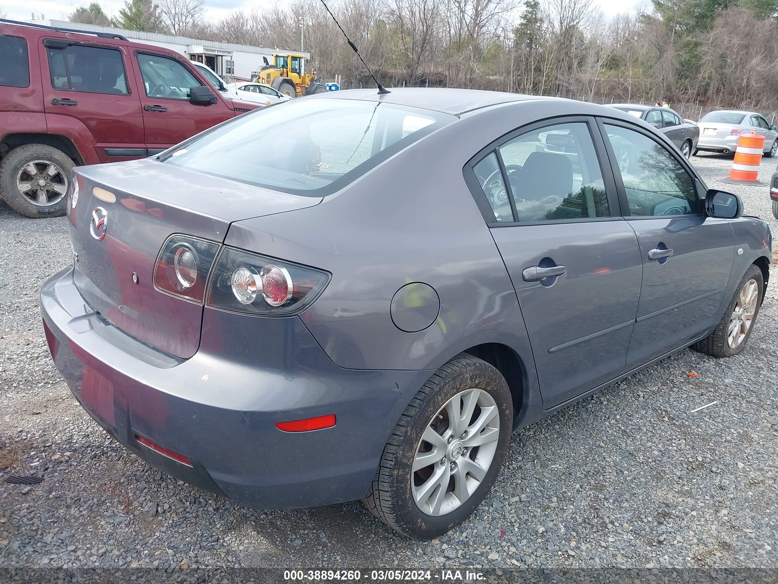 Photo 4 VIN: JM1BK32F181825489 - MAZDA 3 