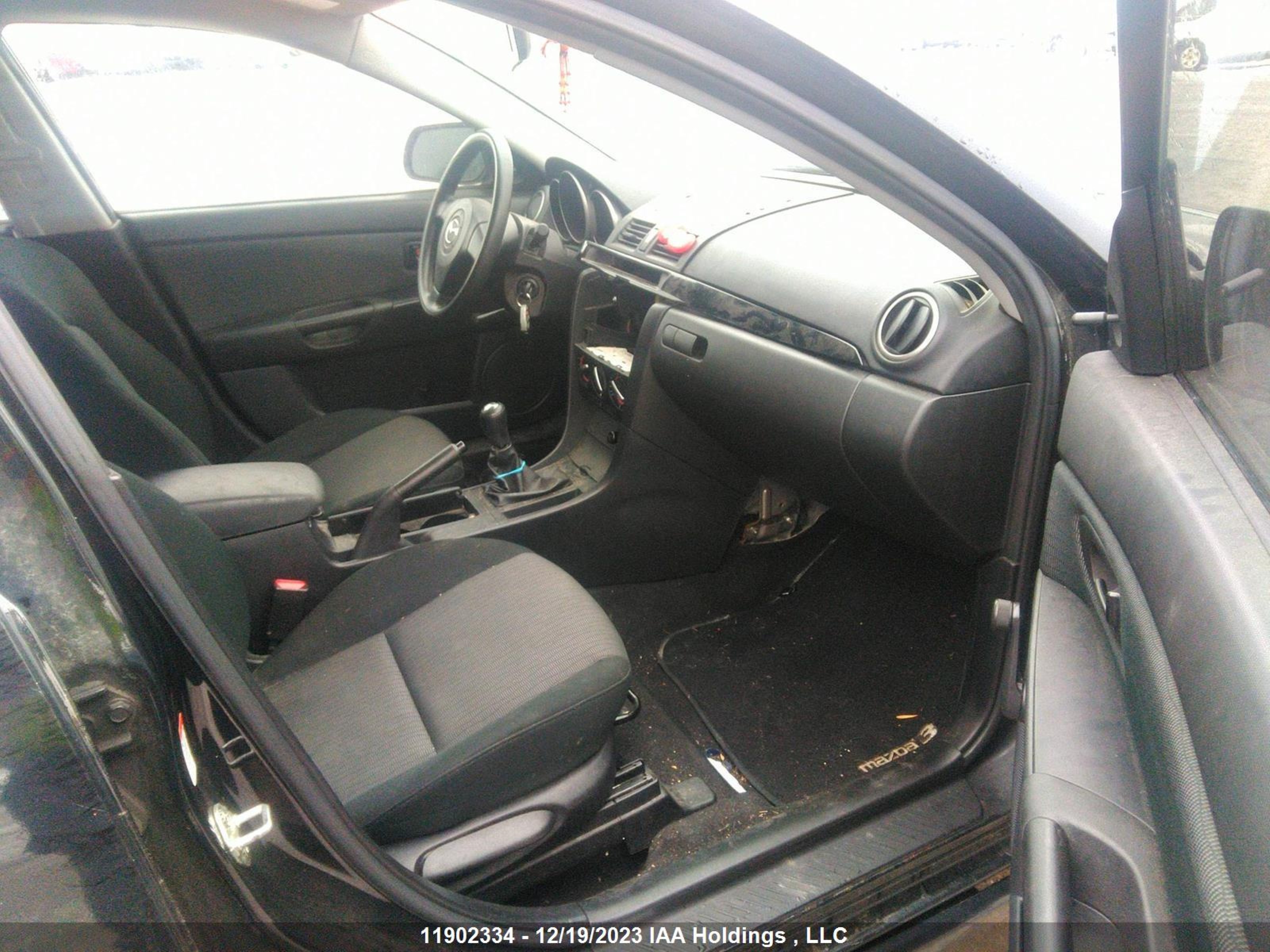 Photo 4 VIN: JM1BK32F281128056 - MAZDA 3 