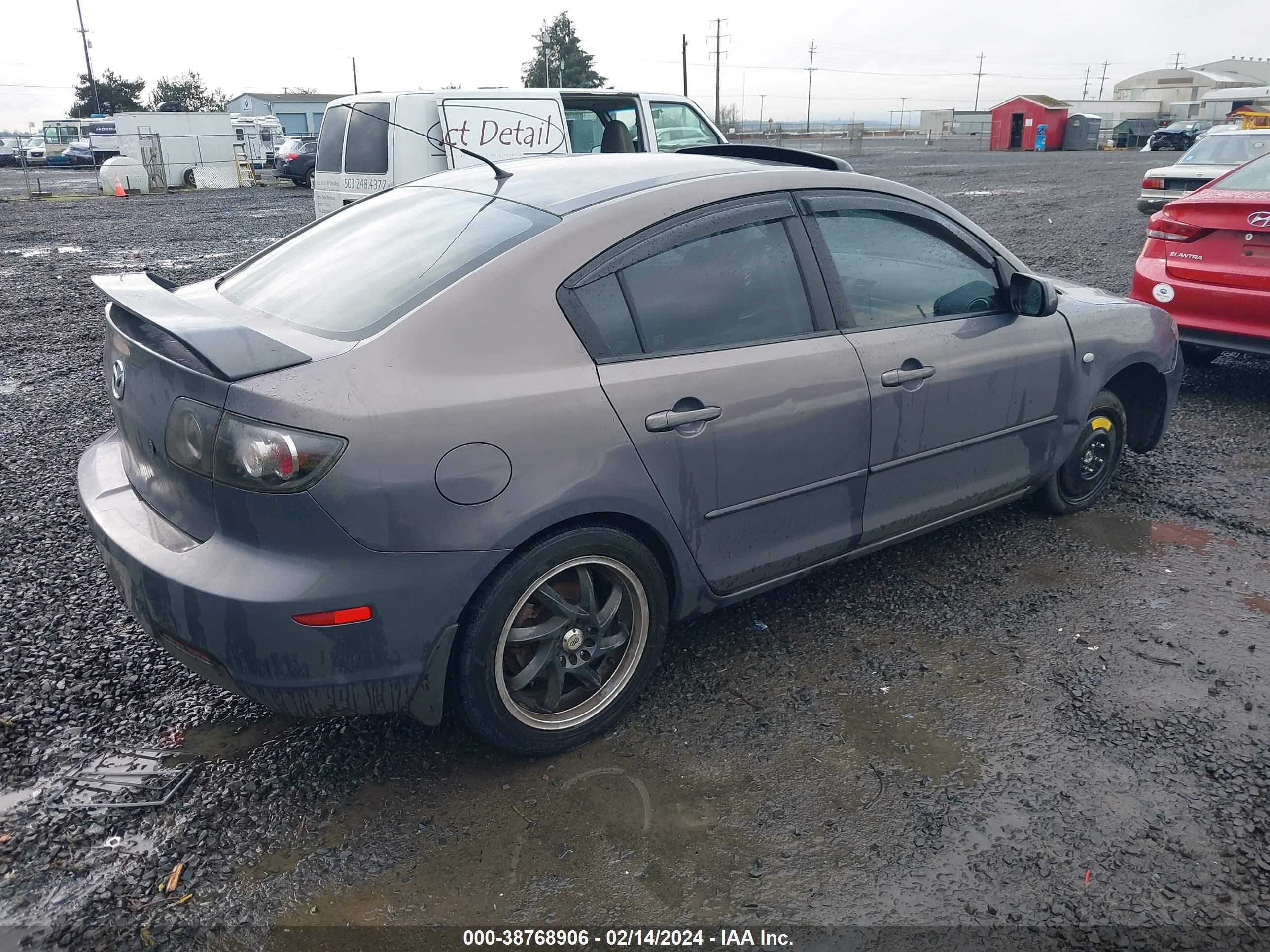 Photo 3 VIN: JM1BK32F281151563 - MAZDA 3 