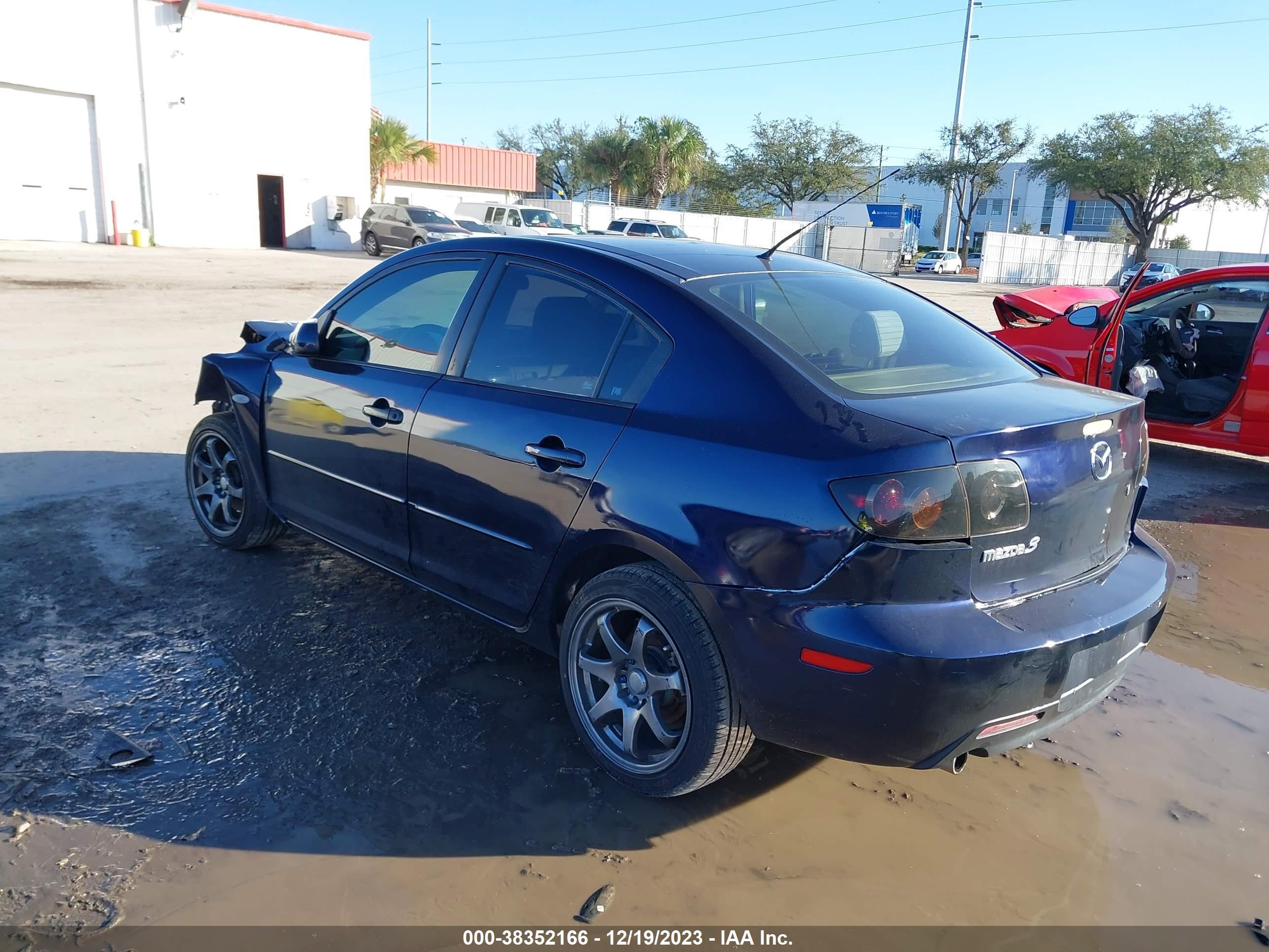 Photo 2 VIN: JM1BK32F291240552 - MAZDA 3 