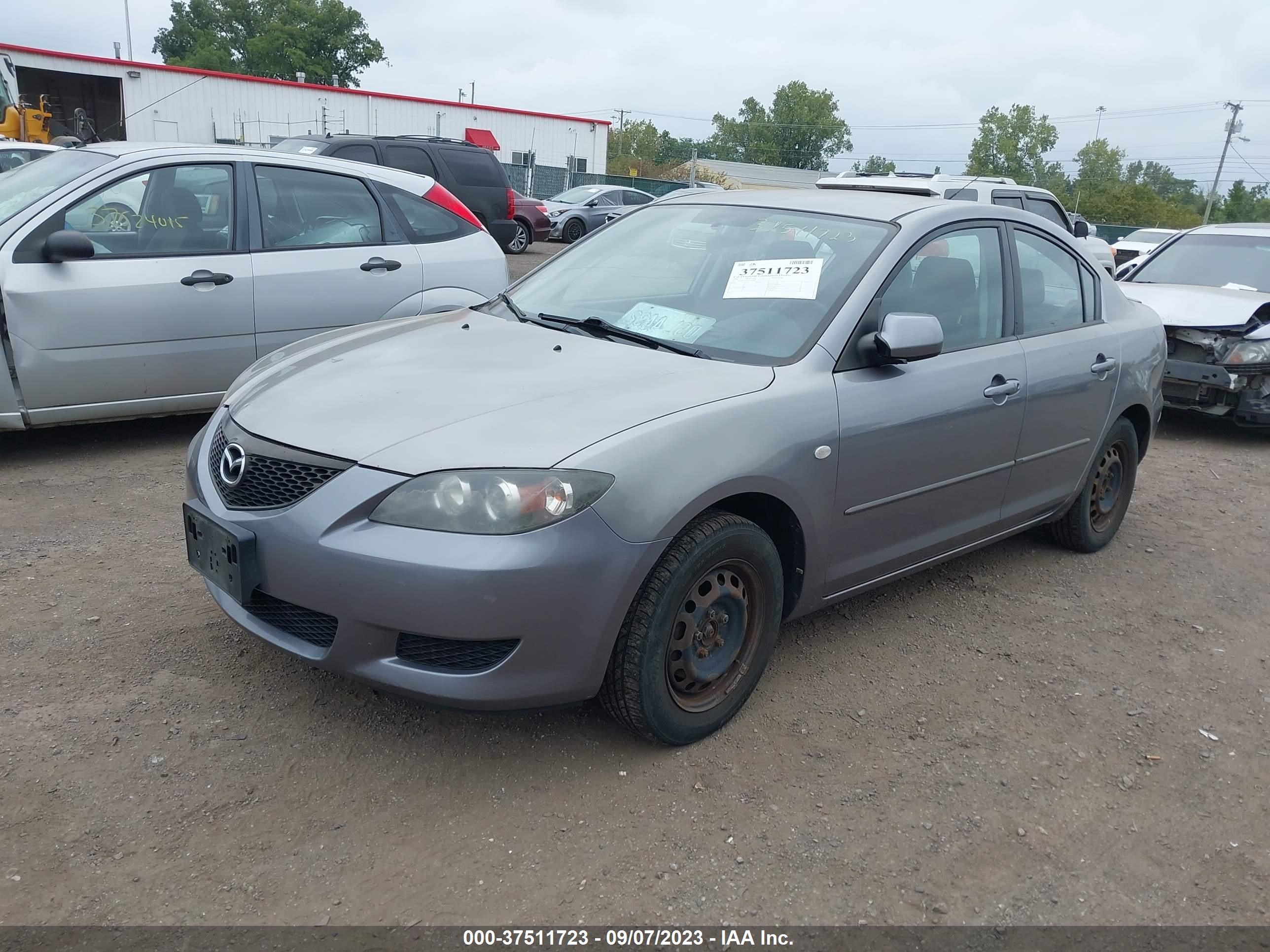 Photo 1 VIN: JM1BK32F361441680 - MAZDA 3 