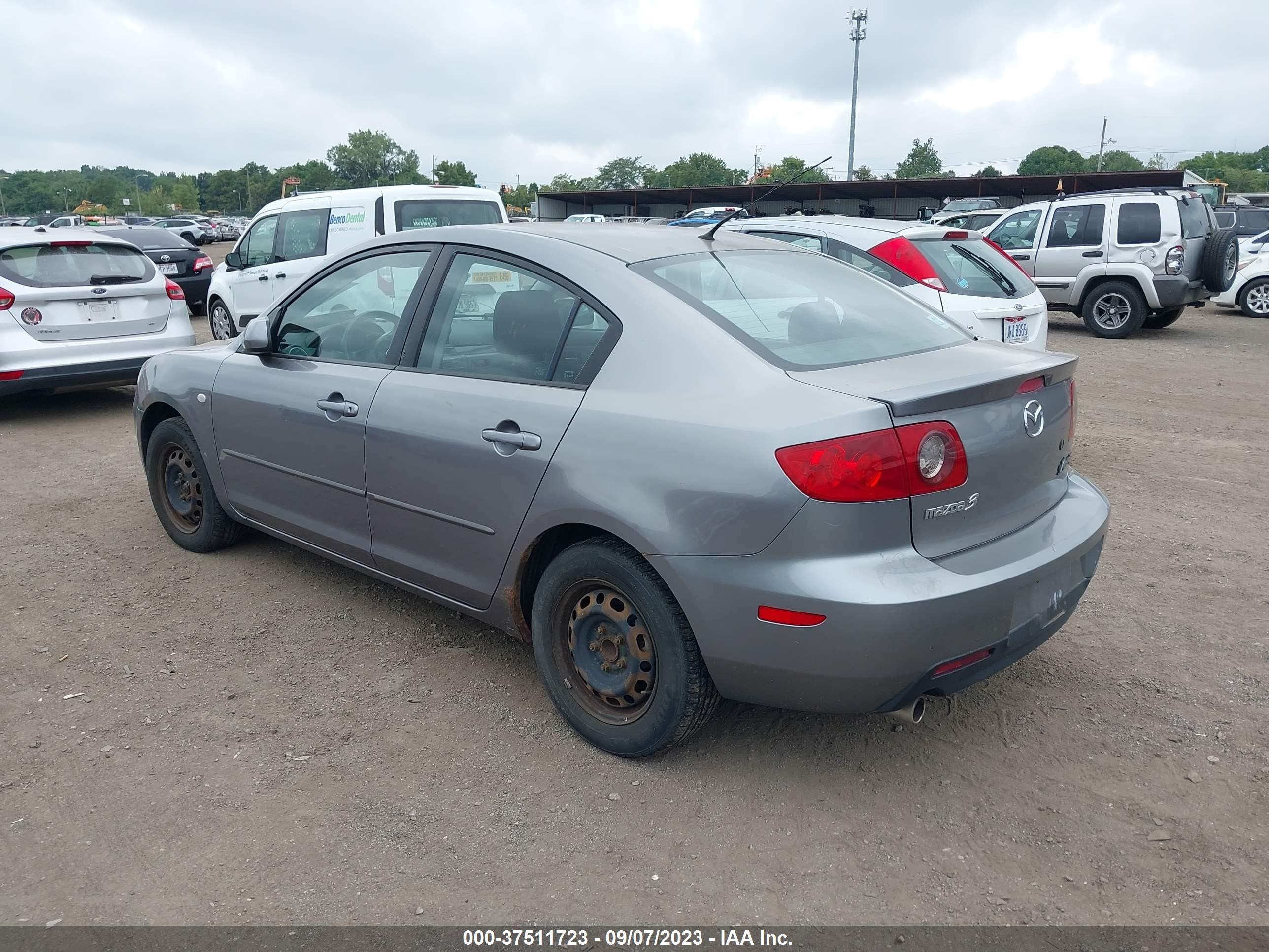 Photo 2 VIN: JM1BK32F361441680 - MAZDA 3 