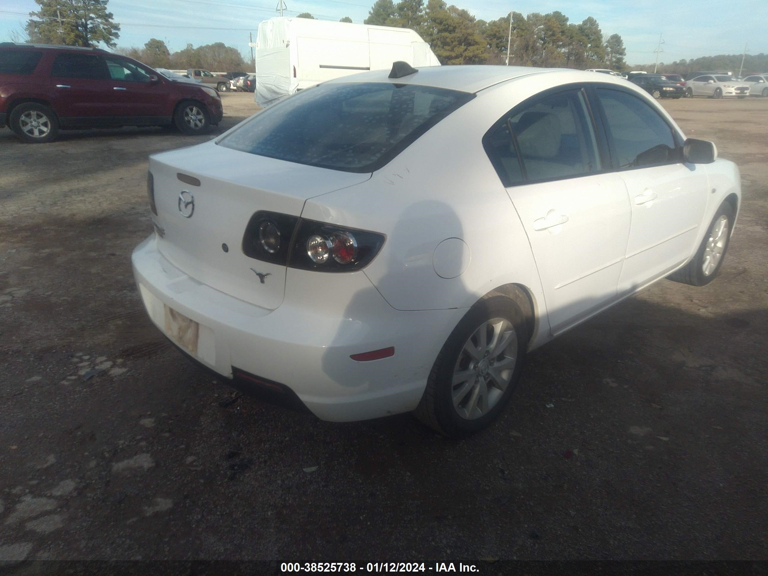 Photo 3 VIN: JM1BK32F381808158 - MAZDA 3 