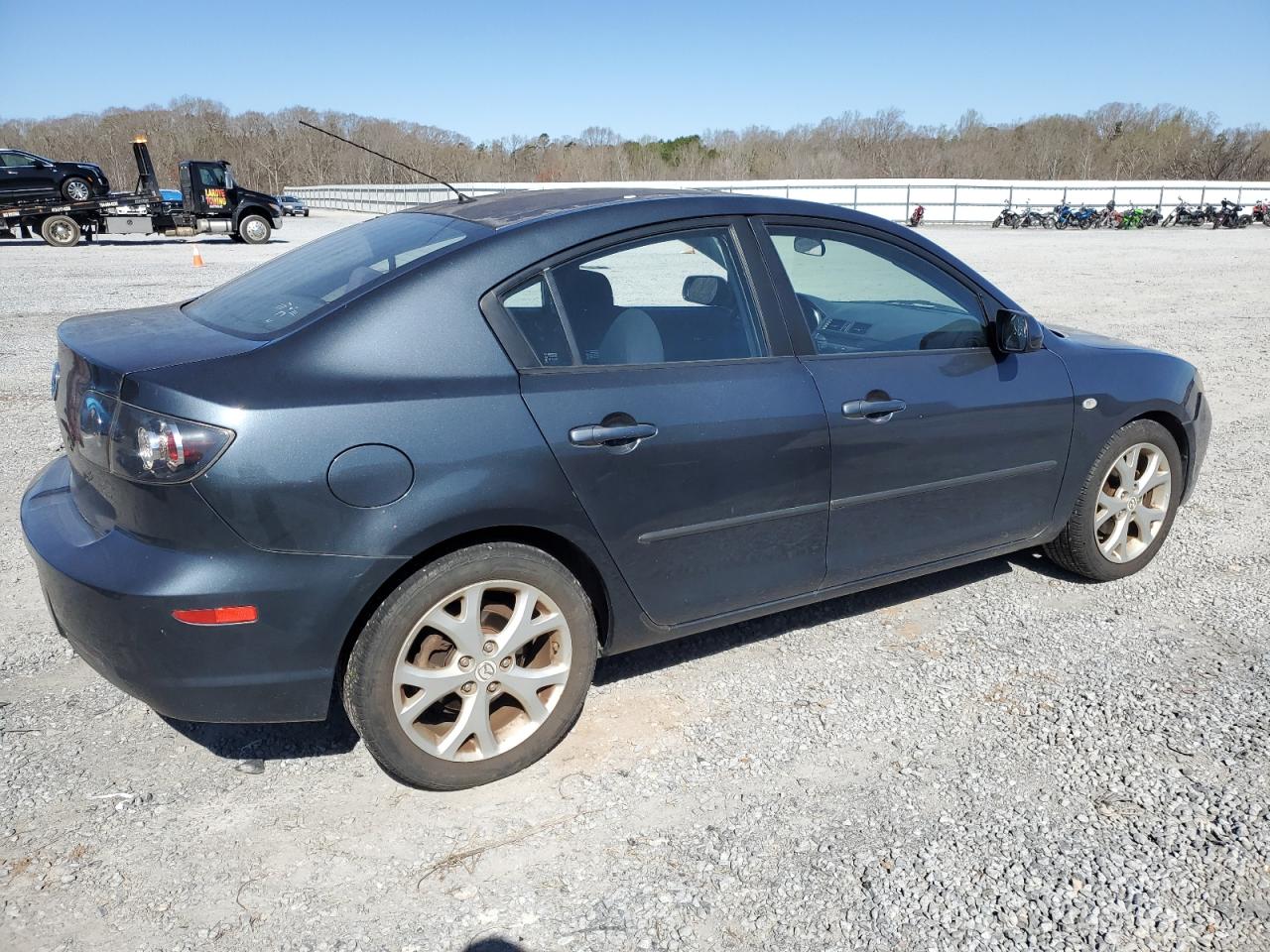 Photo 2 VIN: JM1BK32F581110652 - MAZDA 3 