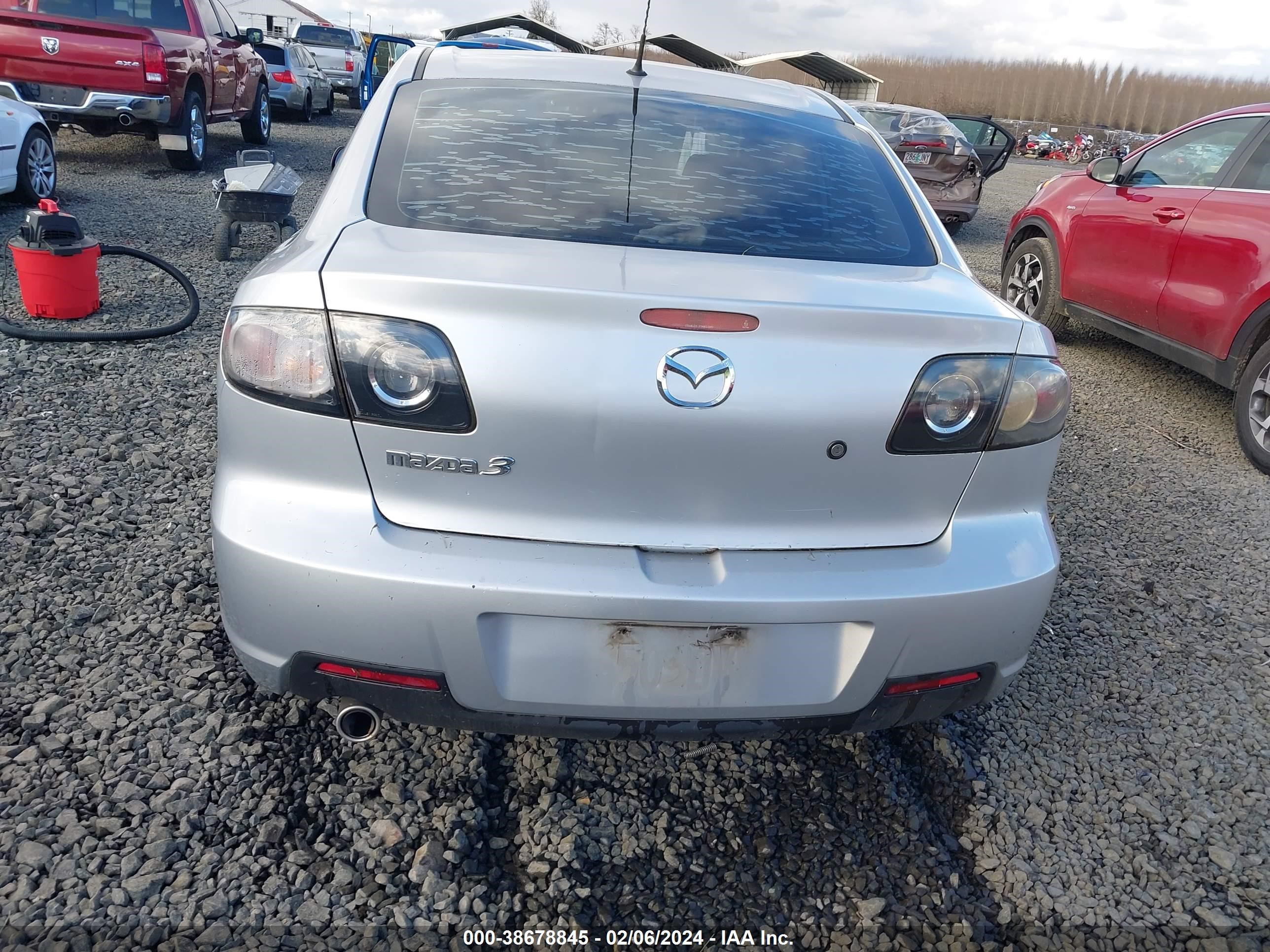 Photo 15 VIN: JM1BK32F581165909 - MAZDA 3 