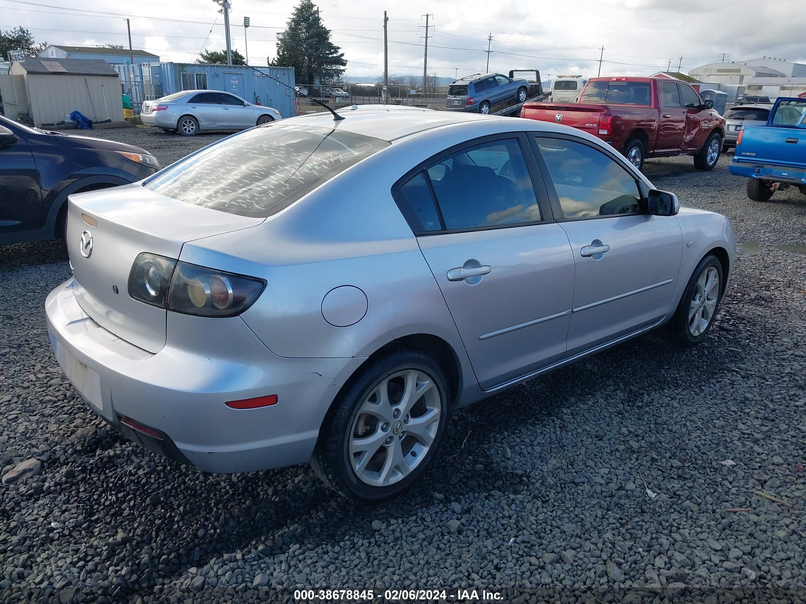 Photo 3 VIN: JM1BK32F581165909 - MAZDA 3 