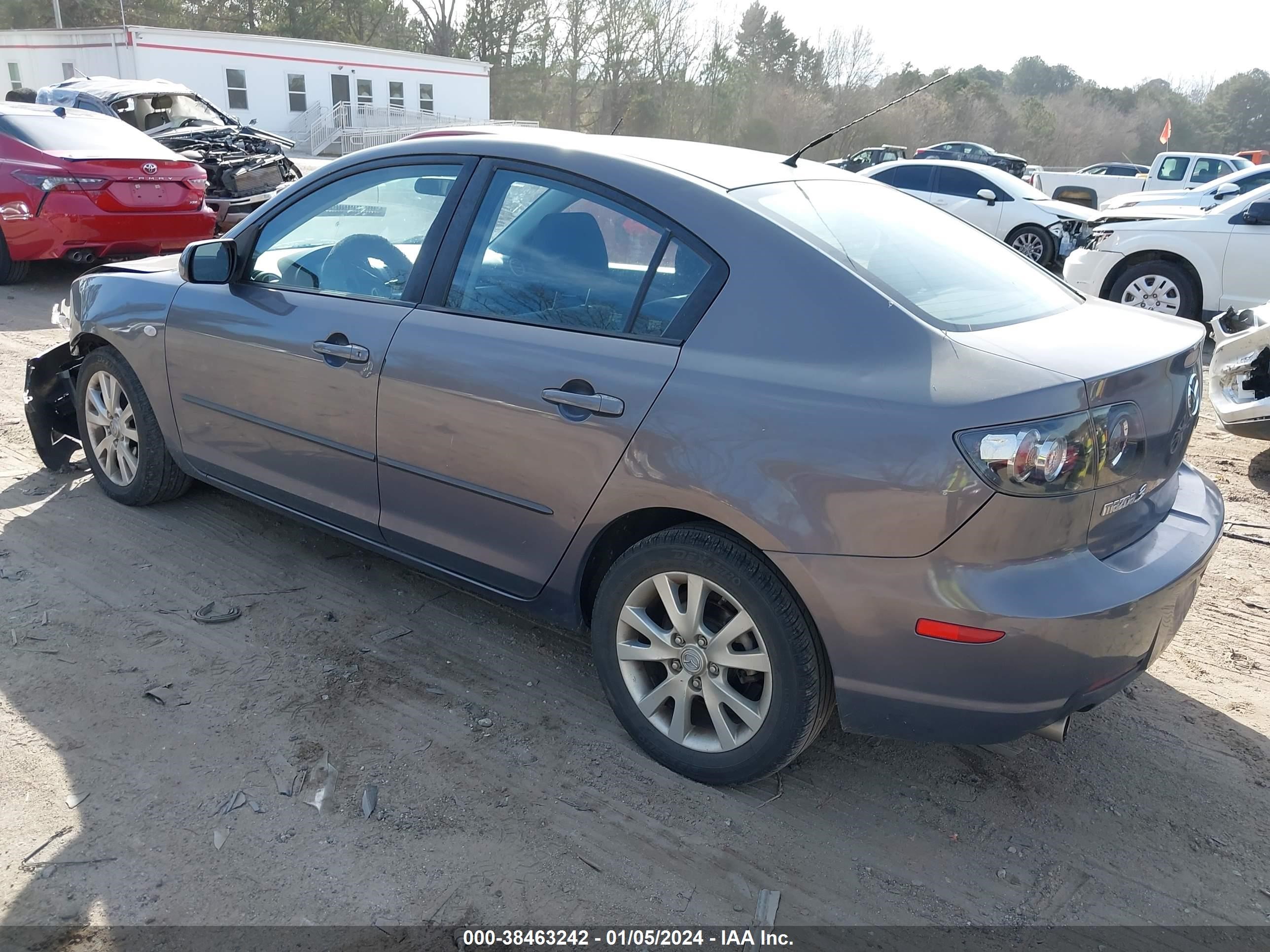 Photo 2 VIN: JM1BK32F671756166 - MAZDA 3 