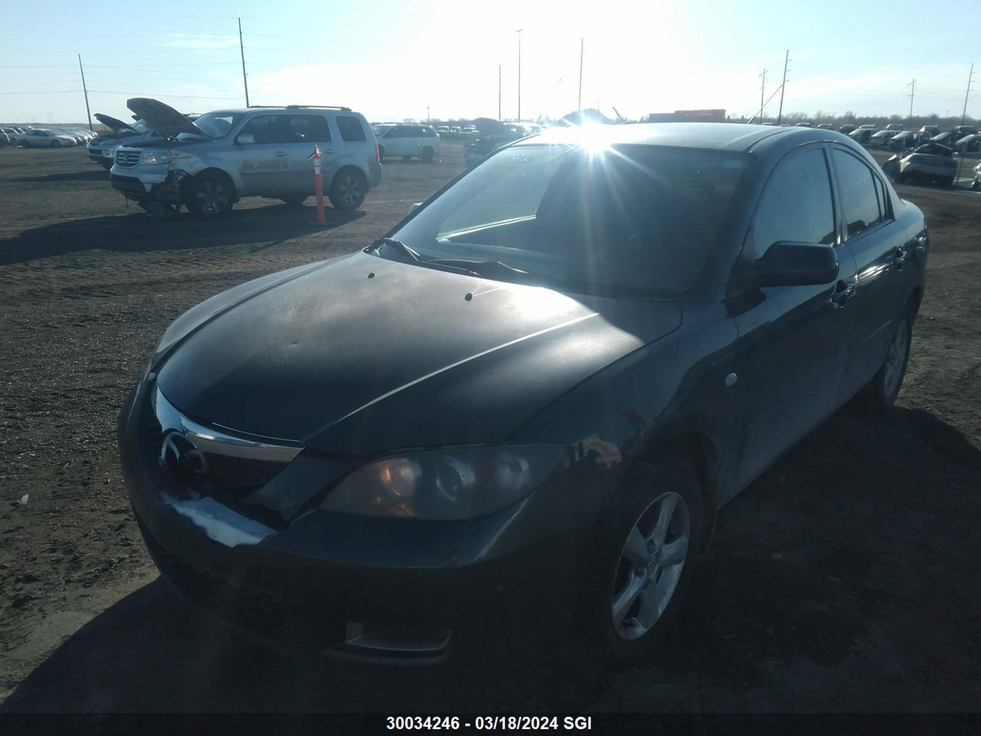 Photo 1 VIN: JM1BK32F681796197 - MAZDA 3 