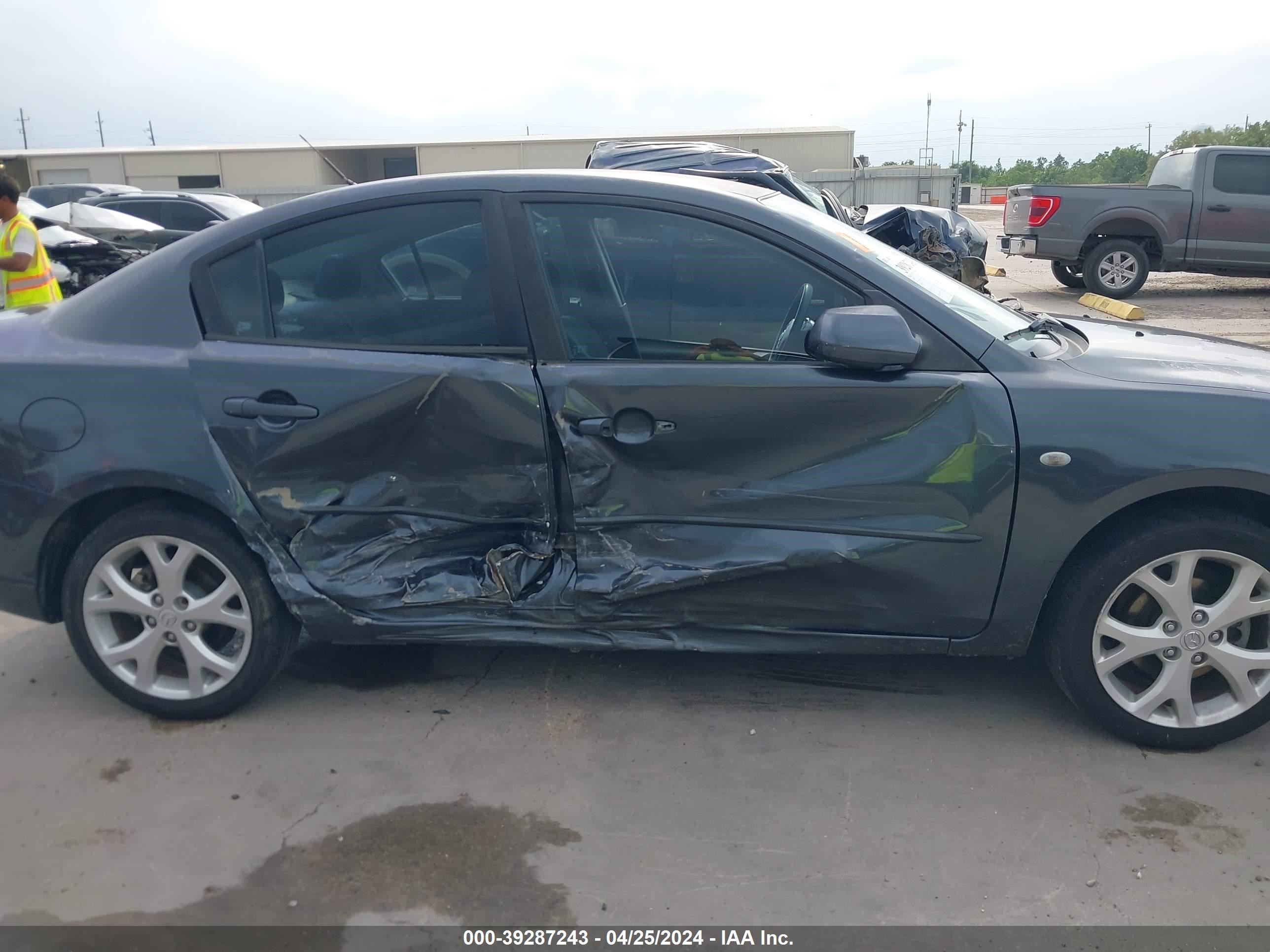 Photo 5 VIN: JM1BK32F691210552 - MAZDA 3 