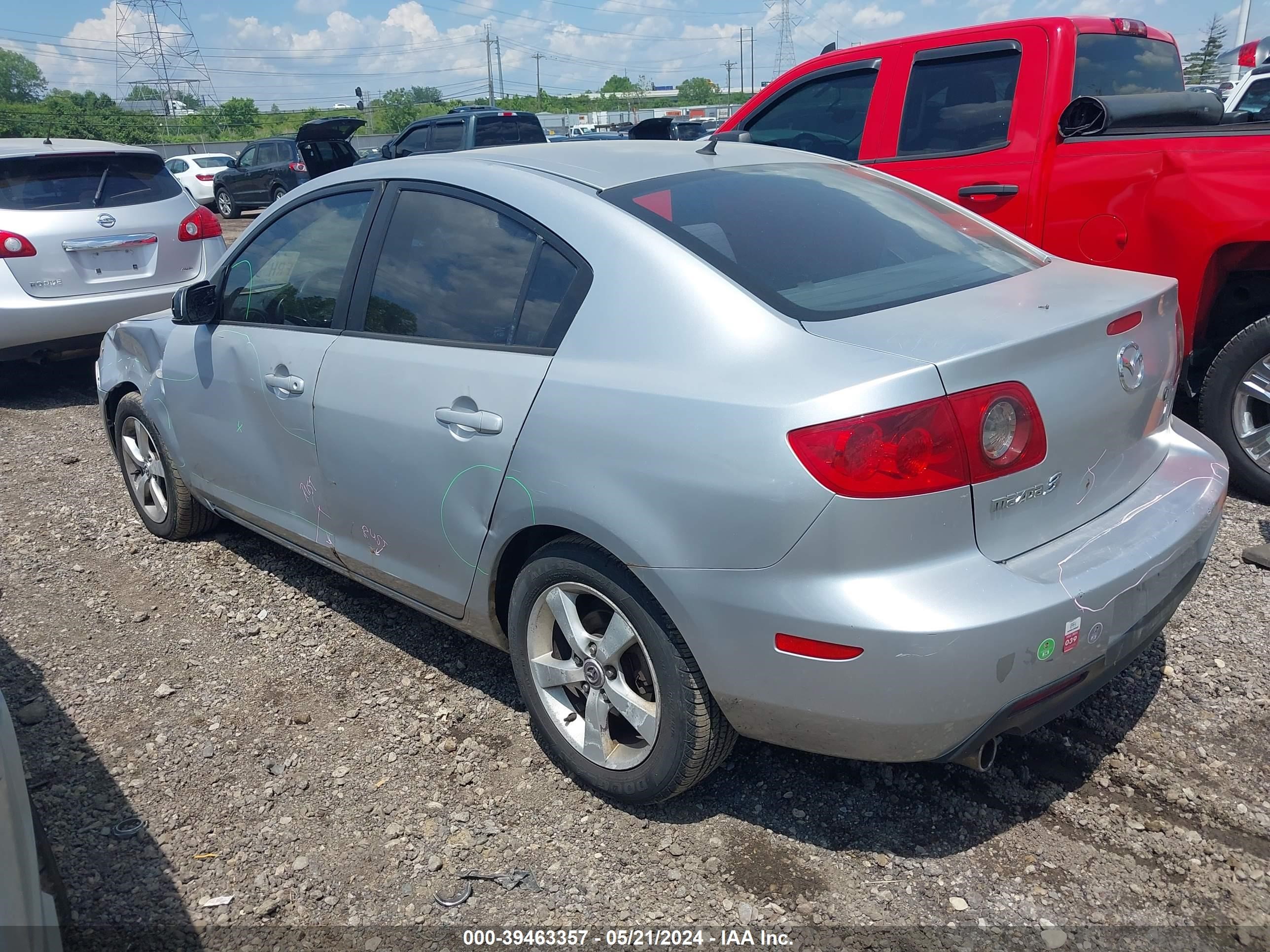 Photo 2 VIN: JM1BK32F761475198 - MAZDA 3 