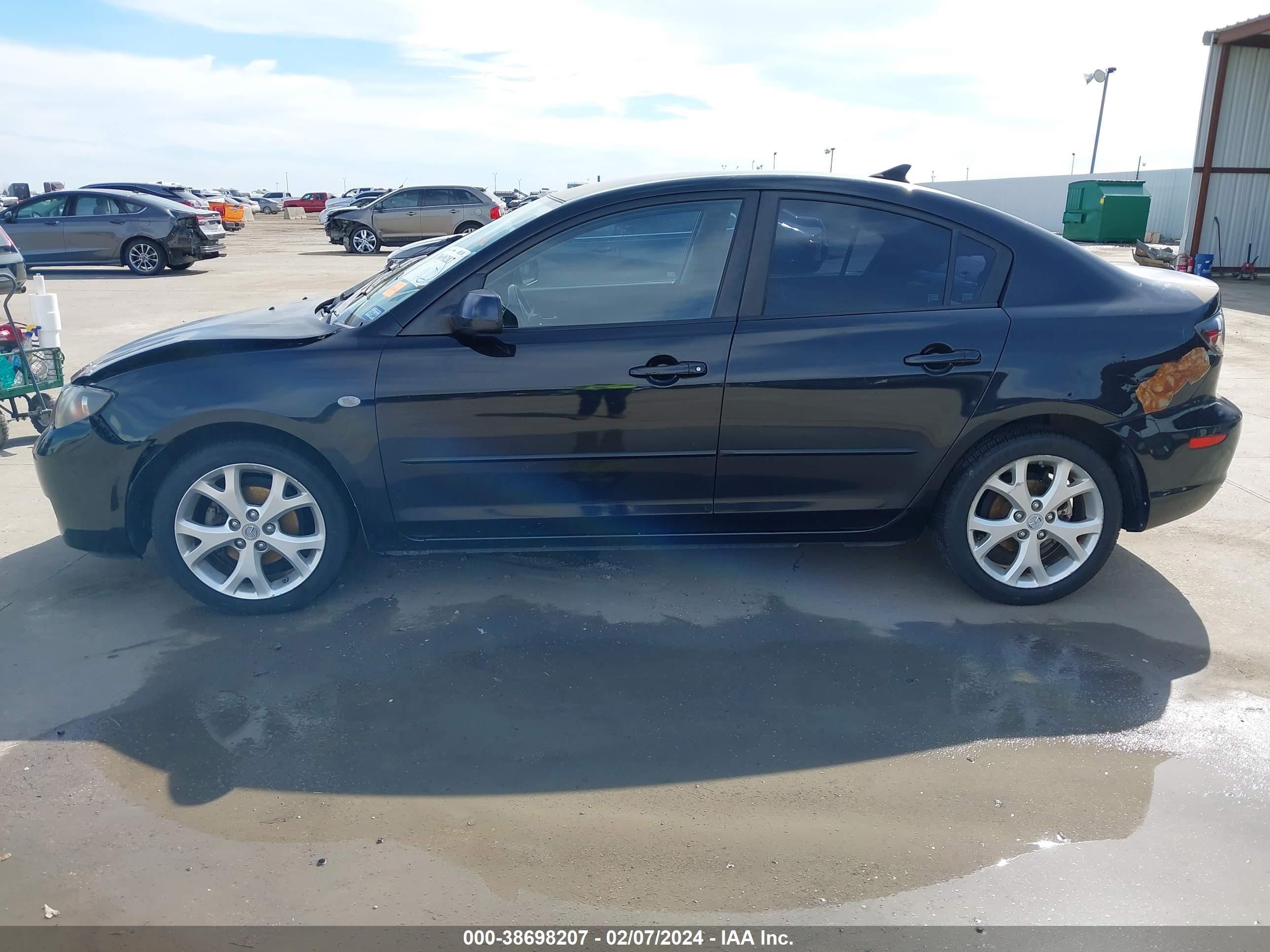 Photo 12 VIN: JM1BK32F981114235 - MAZDA 3 