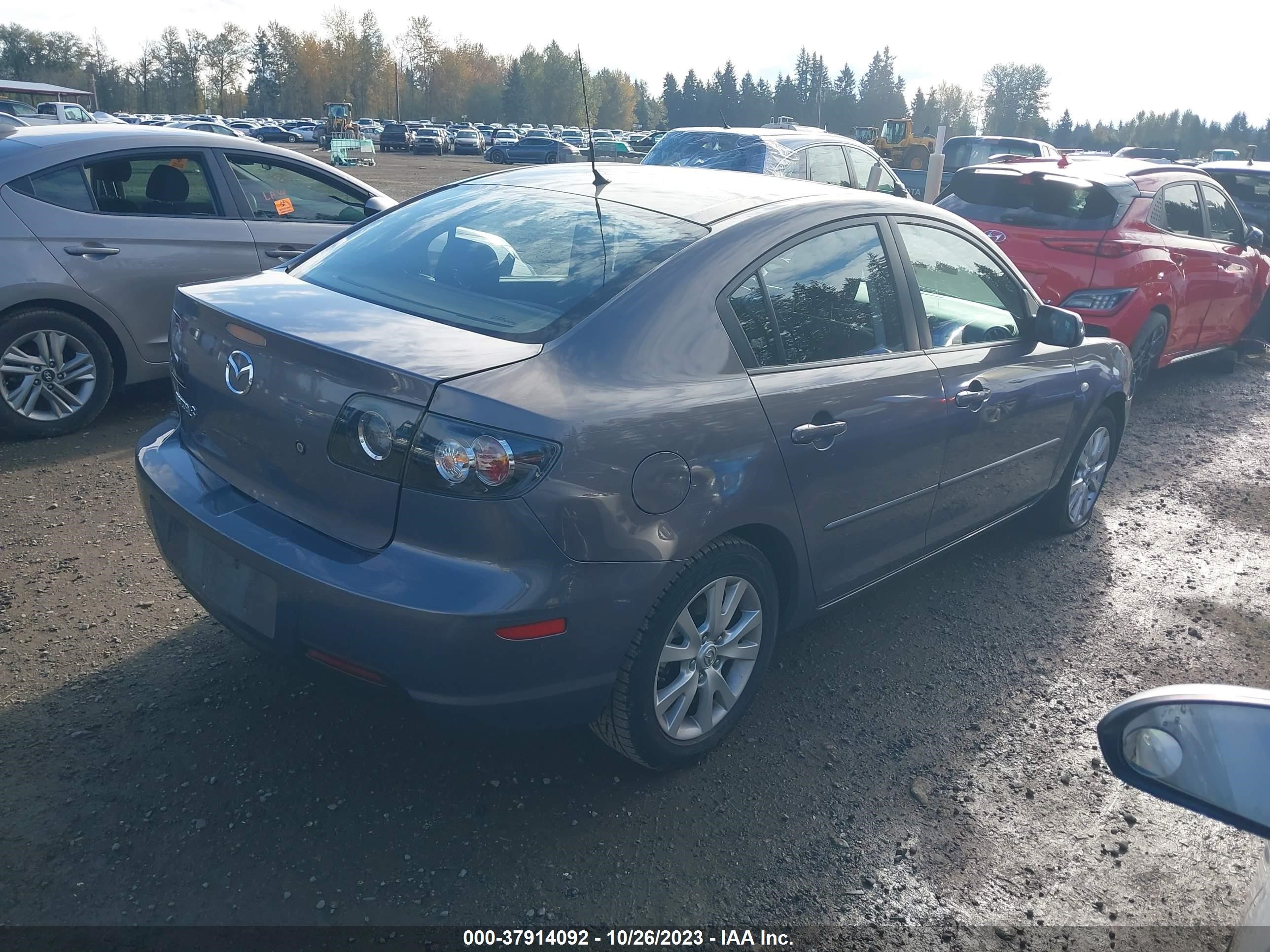 Photo 3 VIN: JM1BK32F981800467 - MAZDA 3 