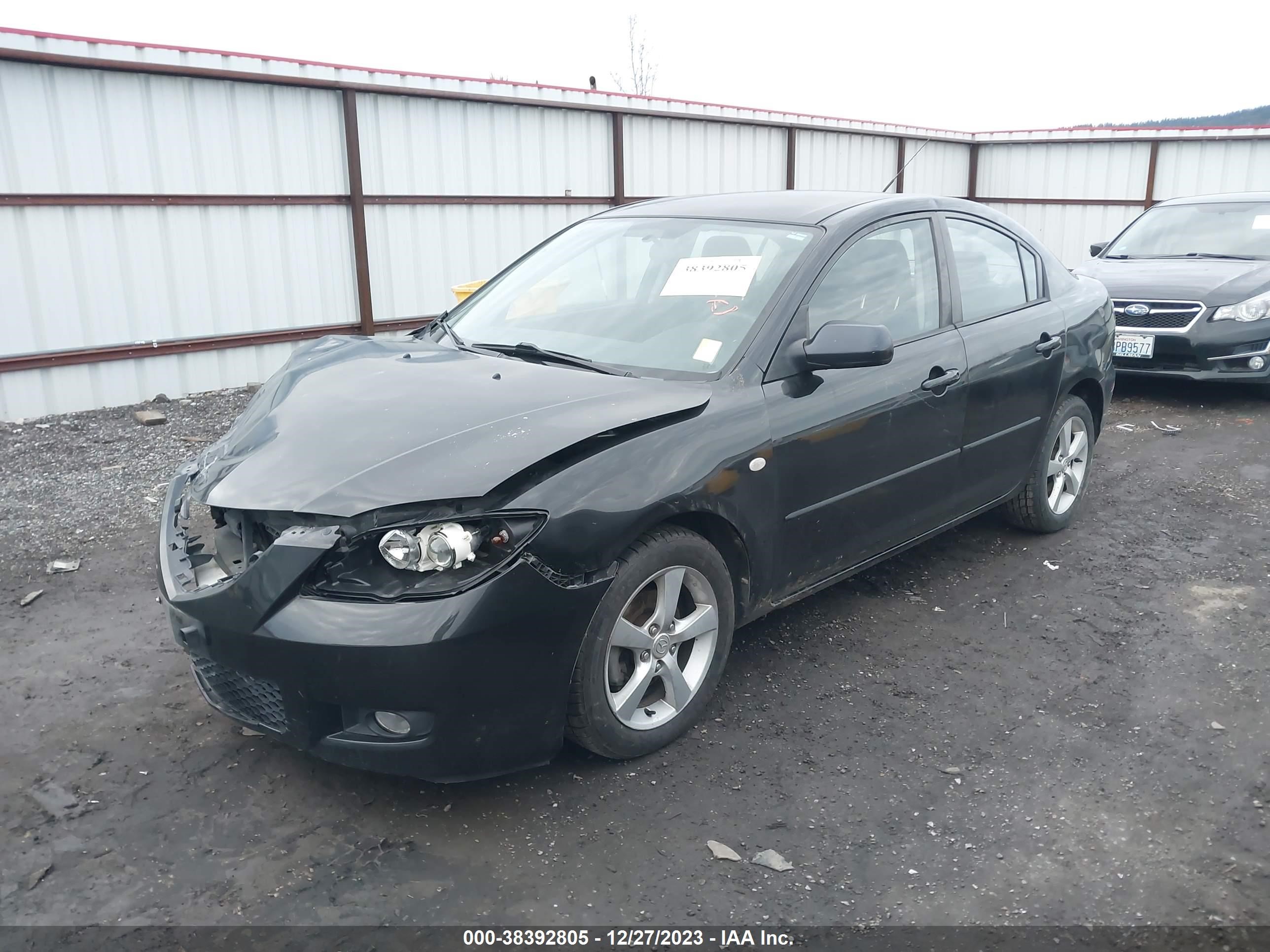 Photo 1 VIN: JM1BK32FX81141685 - MAZDA 3 