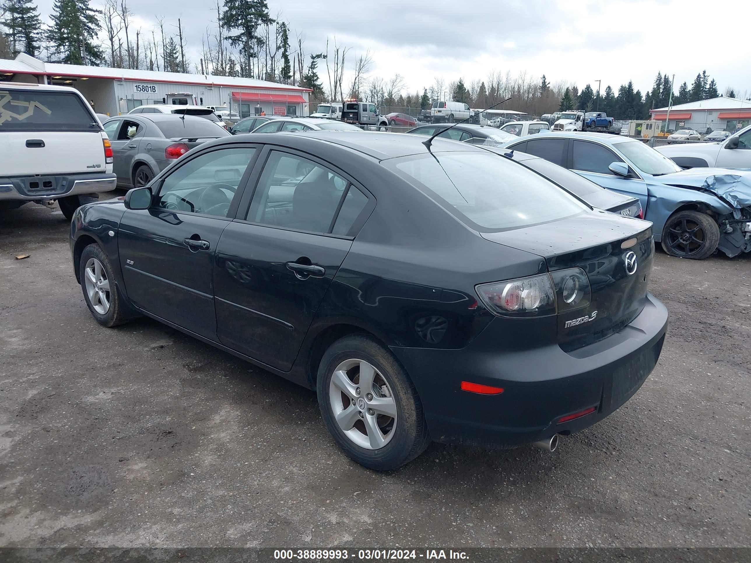 Photo 2 VIN: JM1BK32FX81848818 - MAZDA 3 