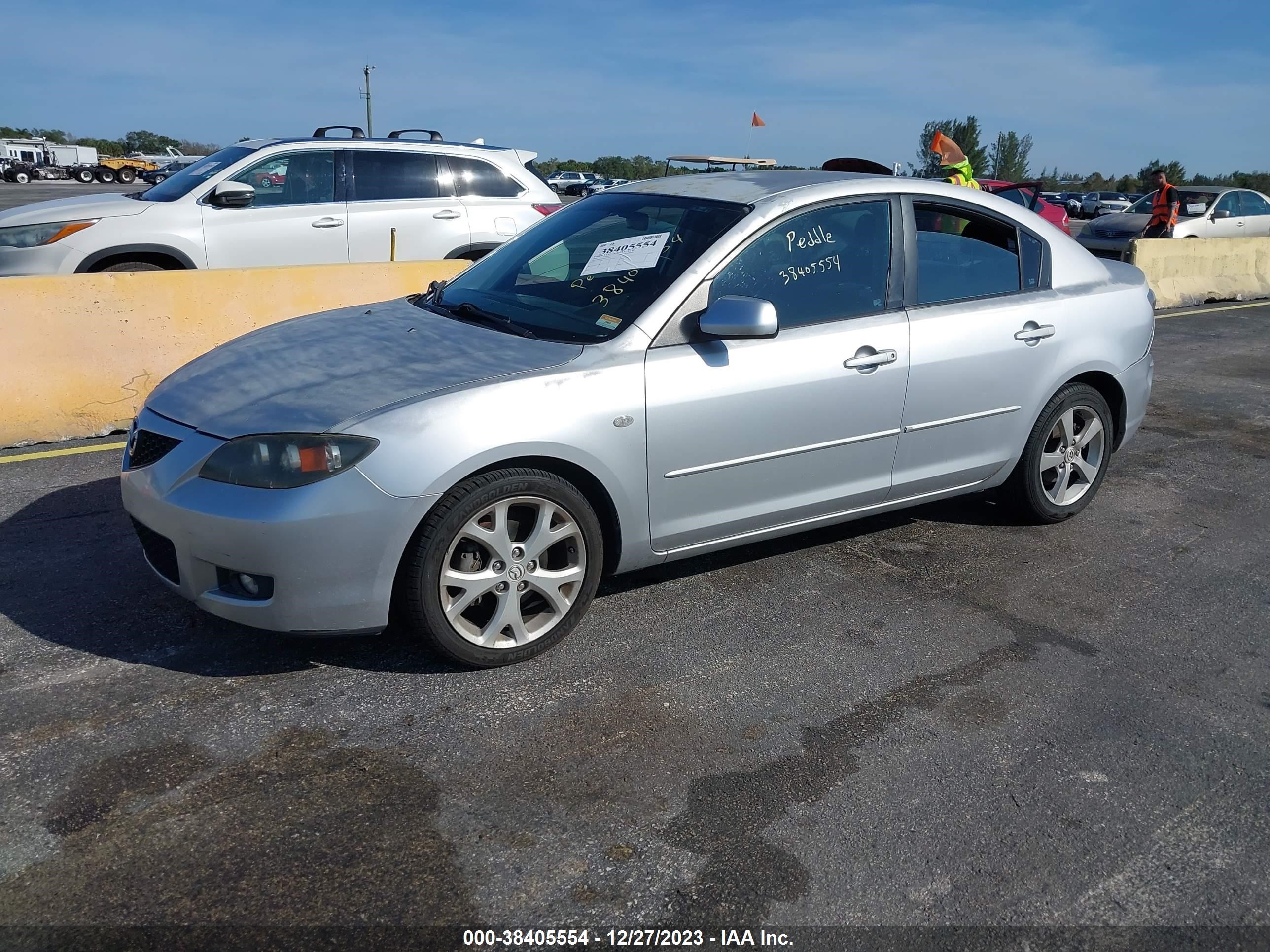 Photo 1 VIN: JM1BK32FX91245885 - MAZDA 3 