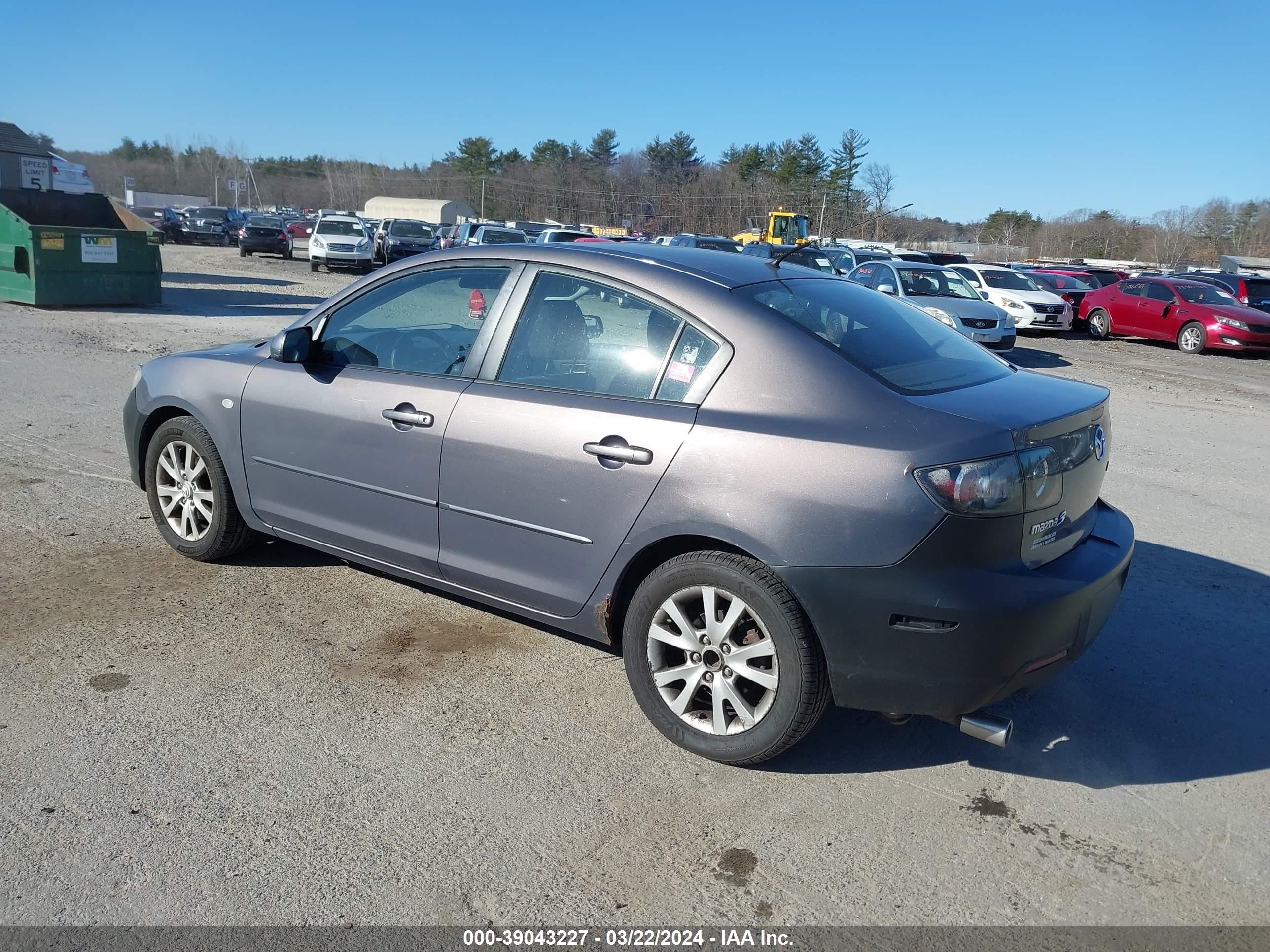 Photo 2 VIN: JM1BK32G381787207 - MAZDA 3 