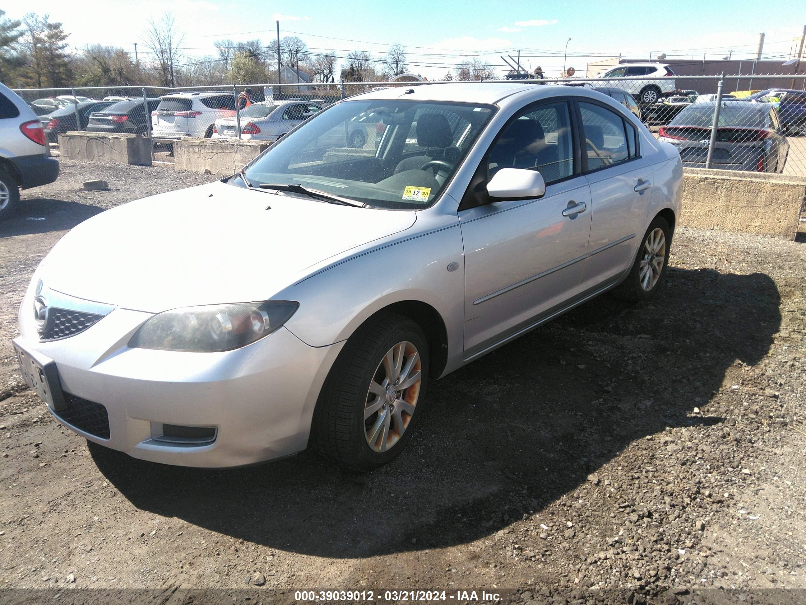 Photo 1 VIN: JM1BK32G481863095 - MAZDA 3 