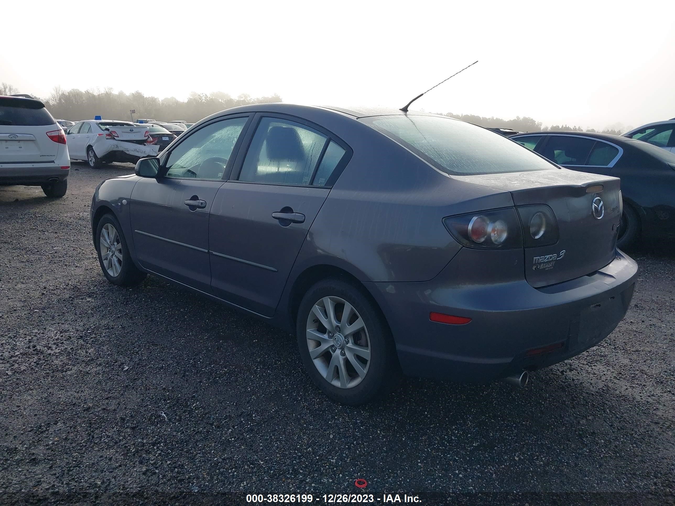 Photo 2 VIN: JM1BK32G581851019 - MAZDA 3 