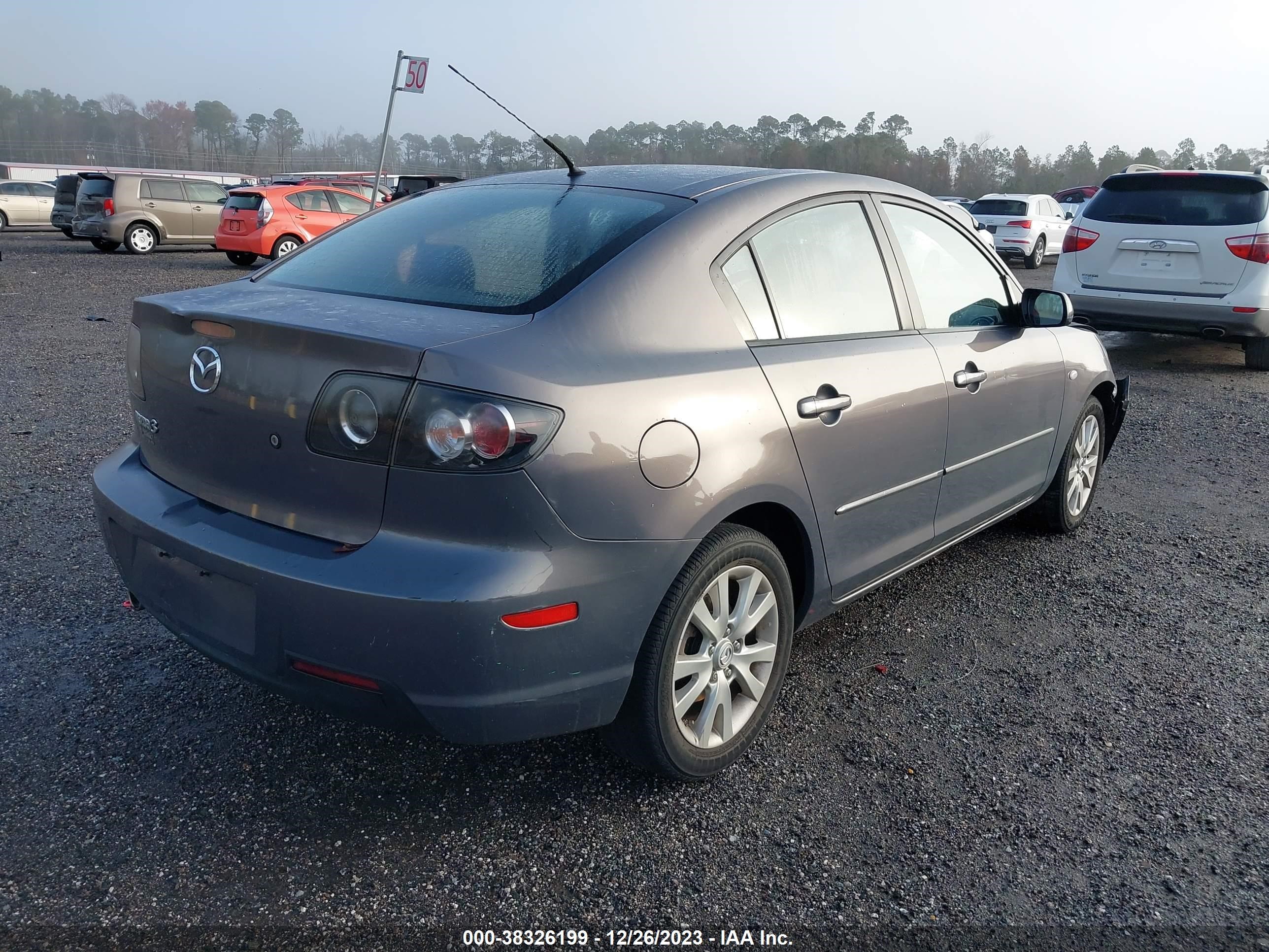 Photo 3 VIN: JM1BK32G581851019 - MAZDA 3 