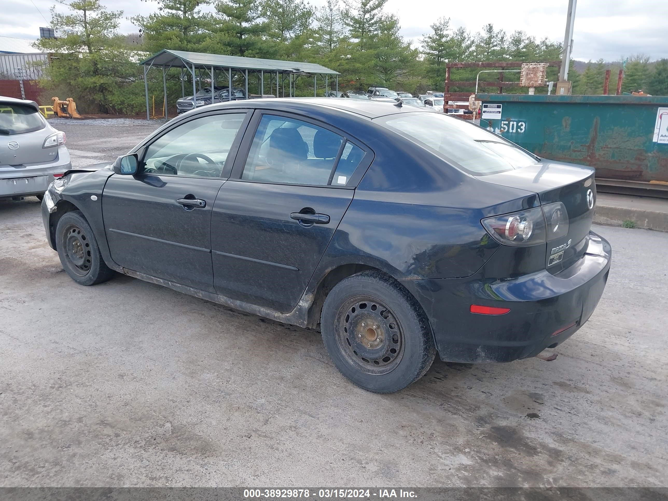 Photo 2 VIN: JM1BK32G581862165 - MAZDA 3 