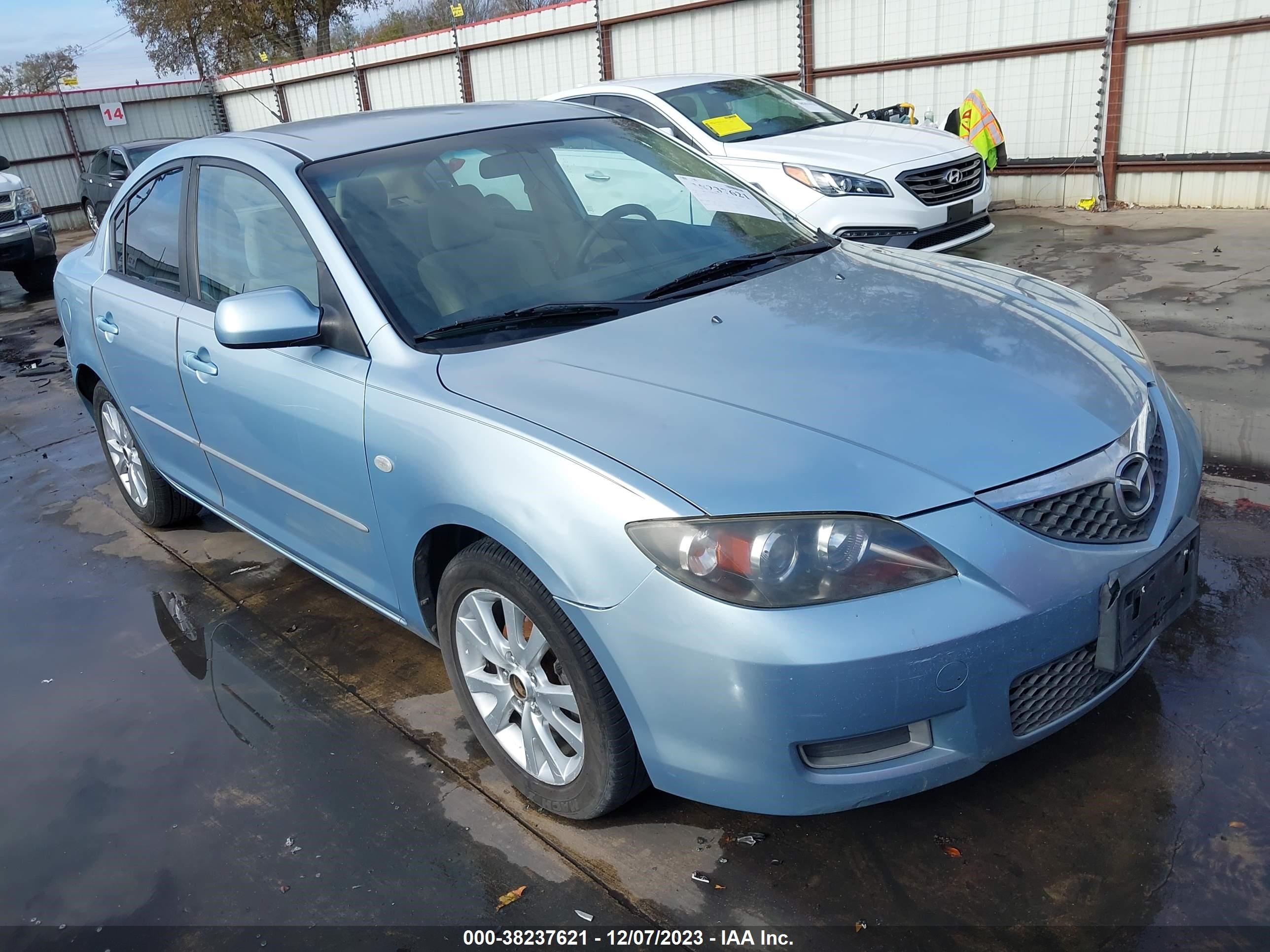 Photo 0 VIN: JM1BK32G671628857 - MAZDA 3 