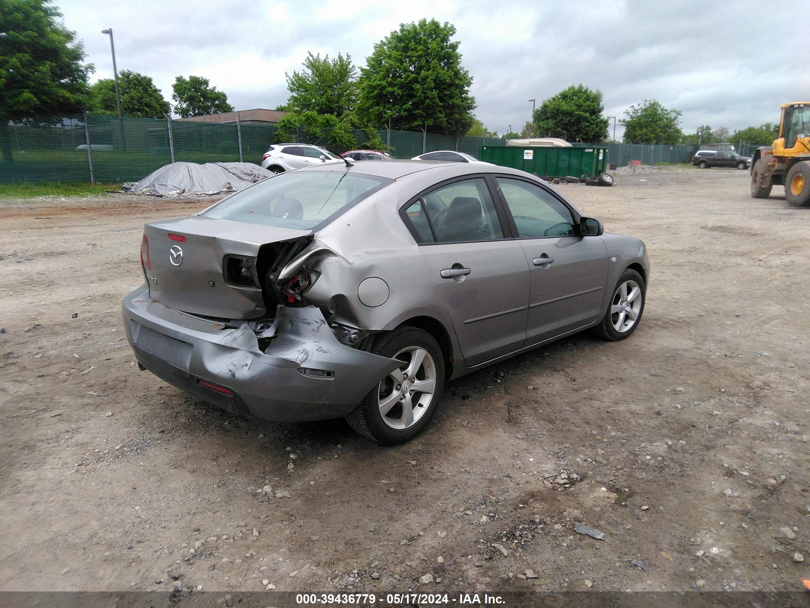 Photo 3 VIN: JM1BK32G761524506 - MAZDA 3 