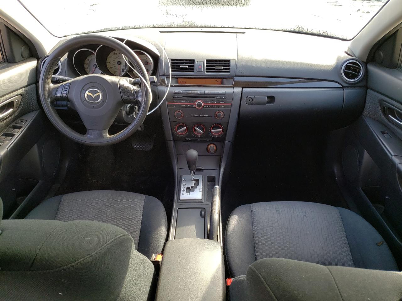 Photo 7 VIN: JM1BK32GX81854434 - MAZDA 3 