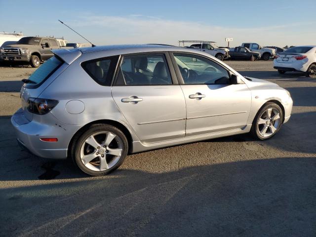 Photo 2 VIN: JM1BK343041113973 - MAZDA 3 HATCHBAC 