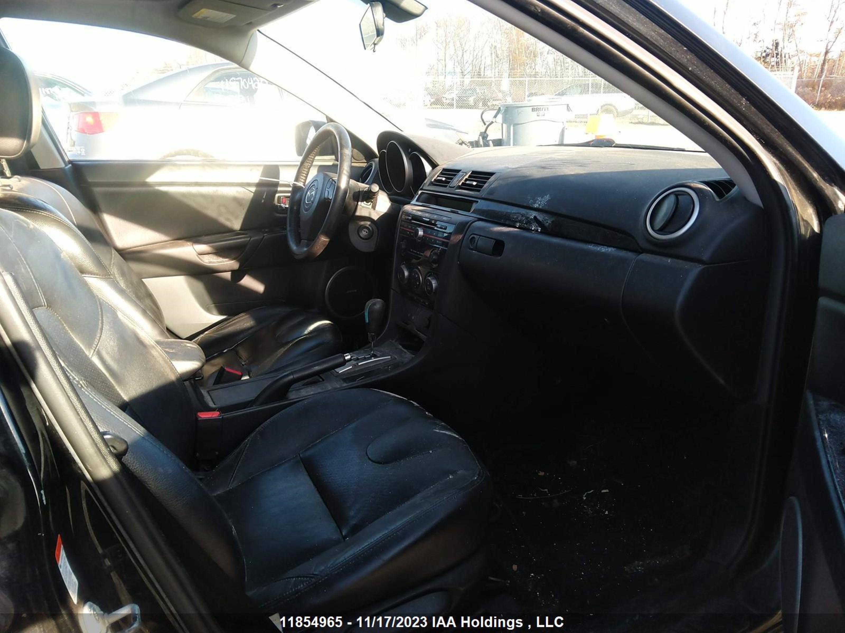 Photo 4 VIN: JM1BK343181160712 - MAZDA 3 