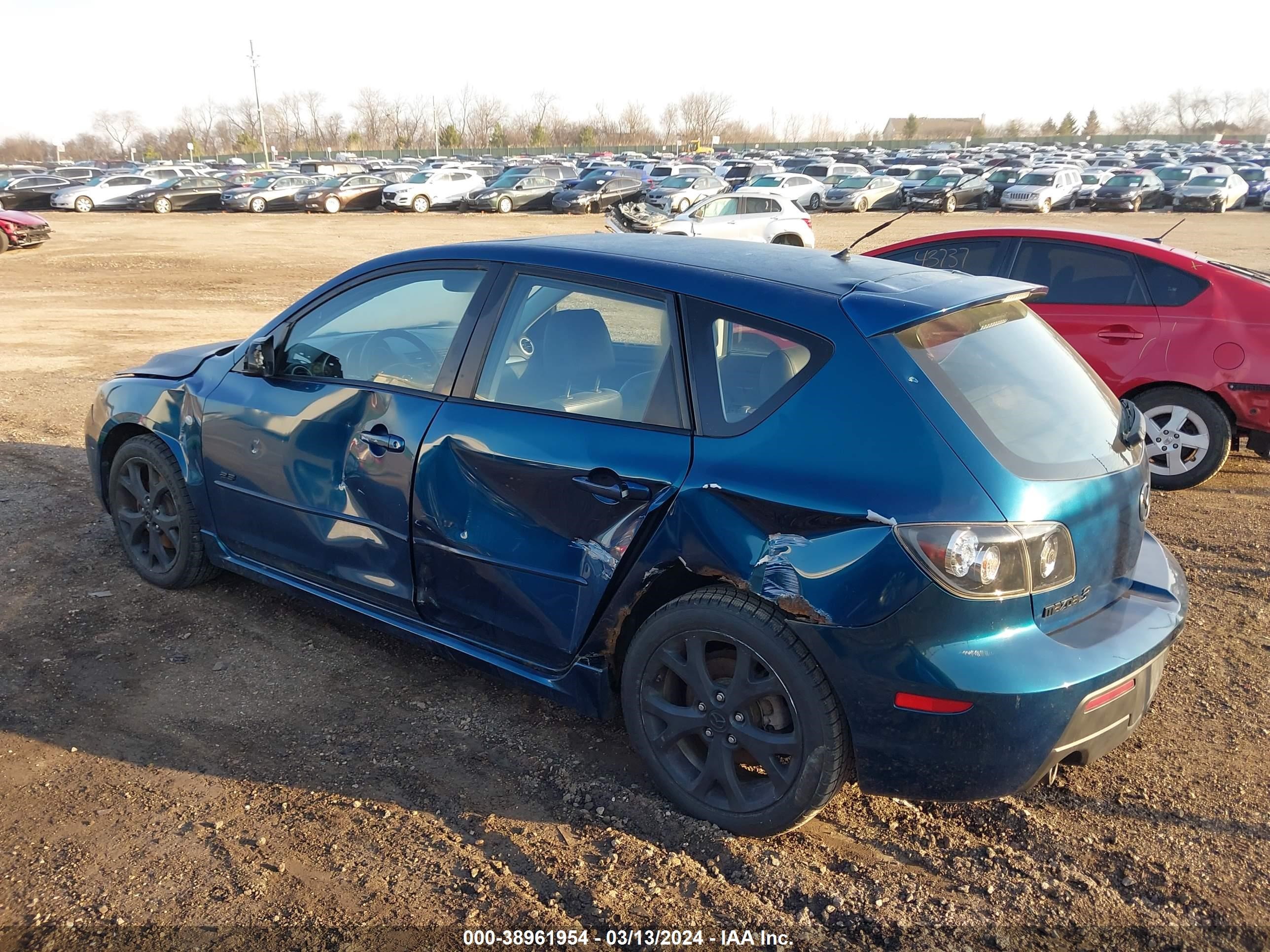 Photo 2 VIN: JM1BK343271742428 - MAZDA 3 