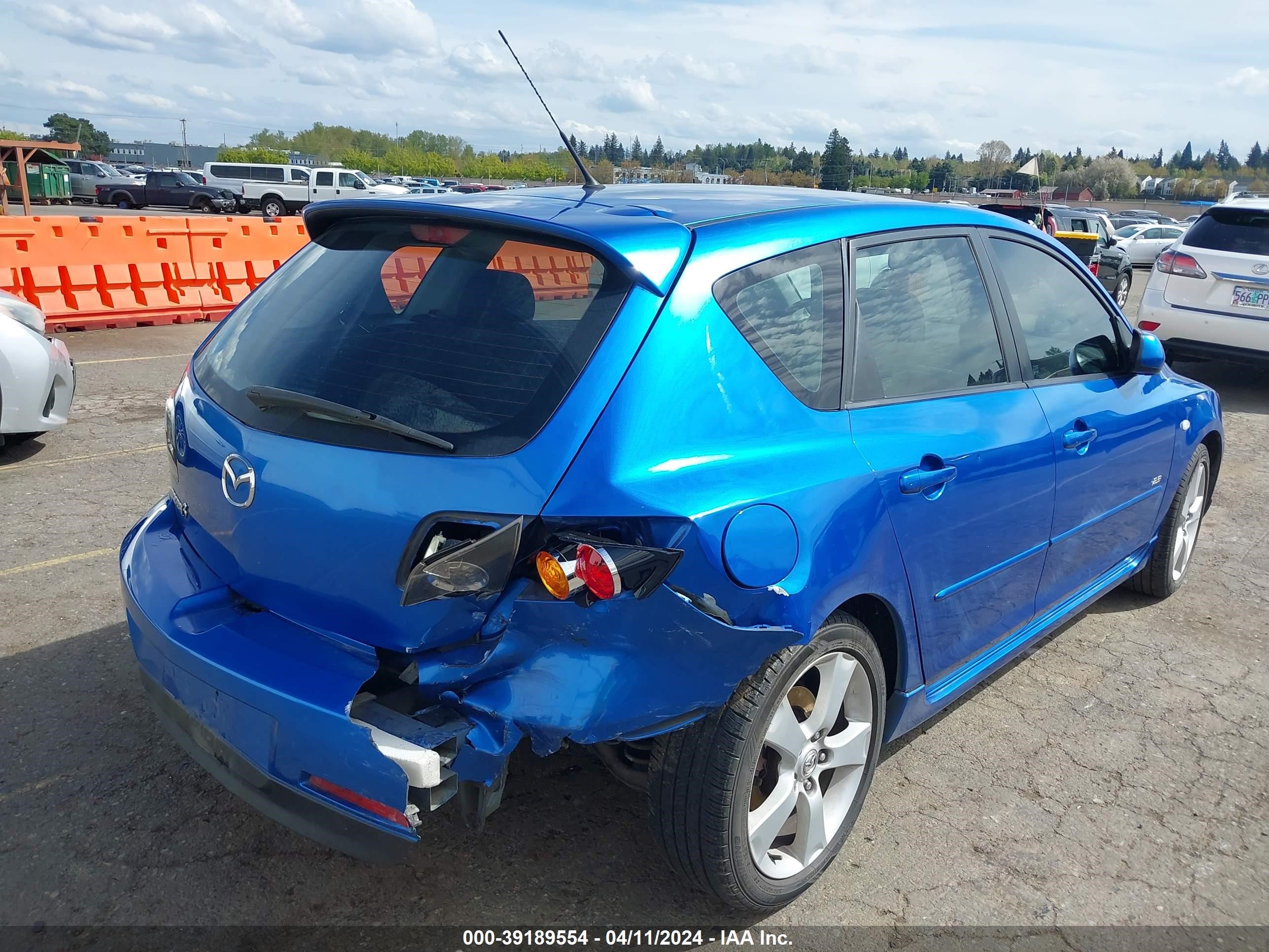 Photo 3 VIN: JM1BK343351293127 - MAZDA 3 