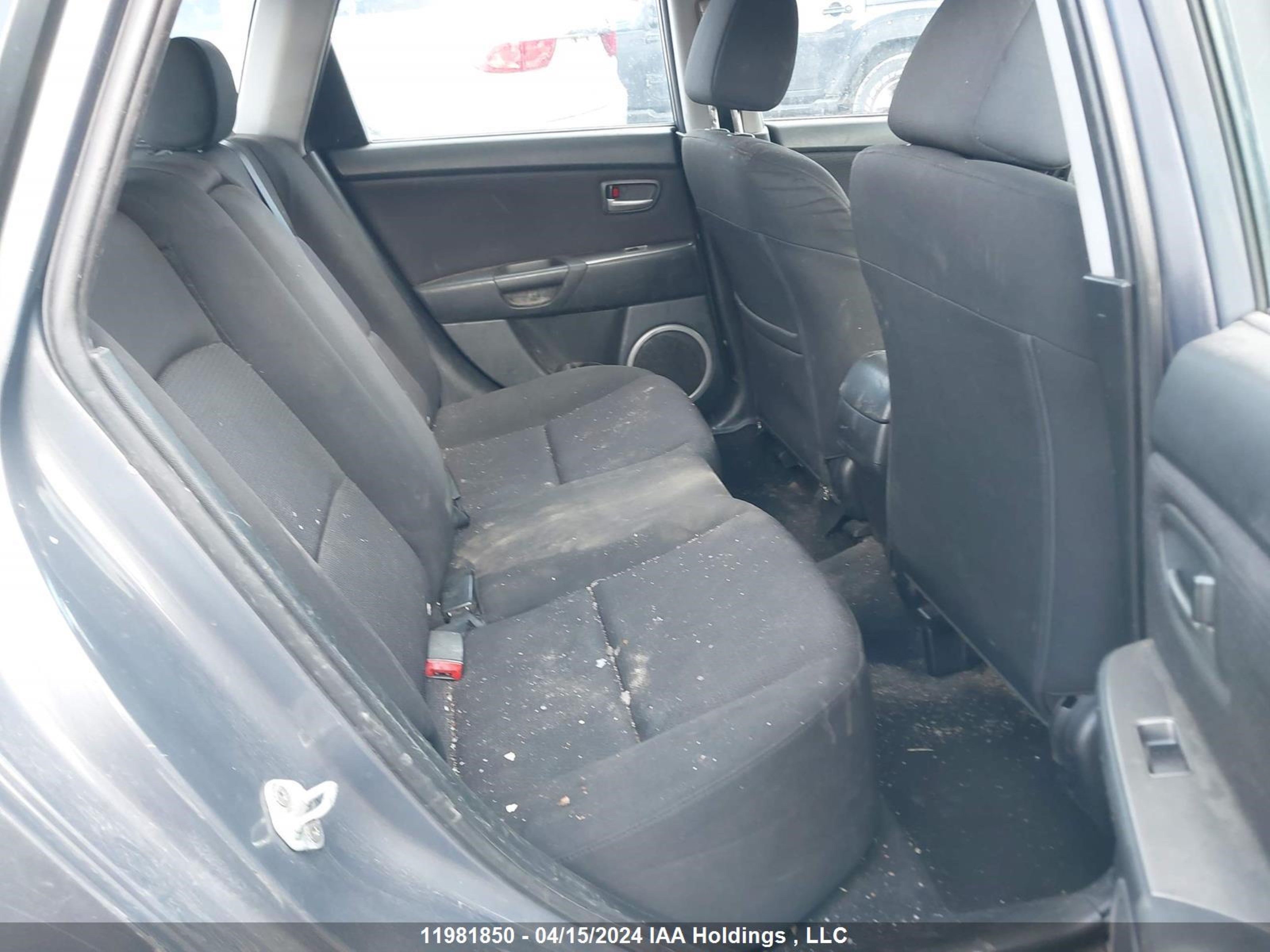 Photo 7 VIN: JM1BK343371700981 - MAZDA 3 