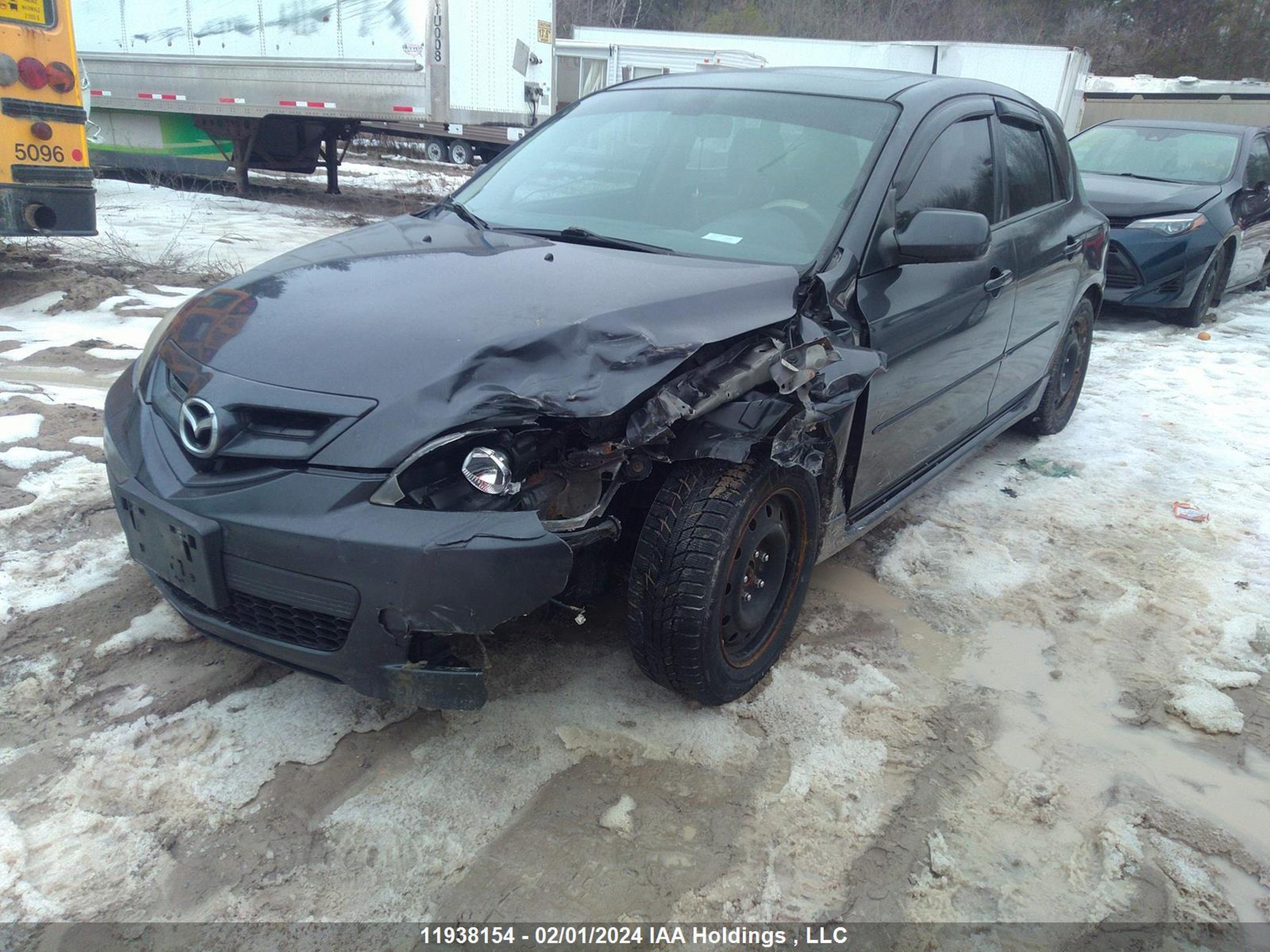 Photo 1 VIN: JM1BK343481786190 - MAZDA 3 